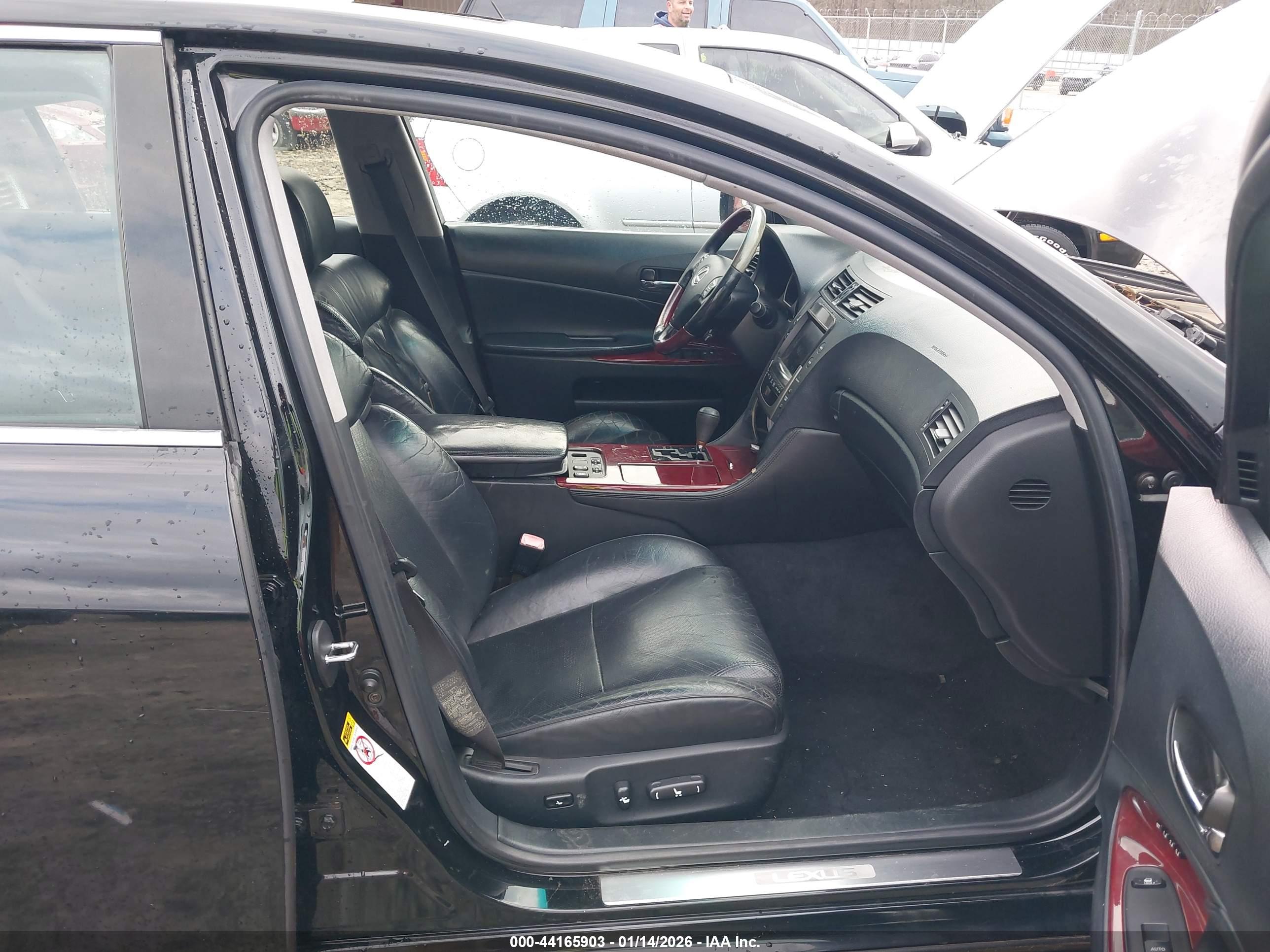 LEXUS GS image 5