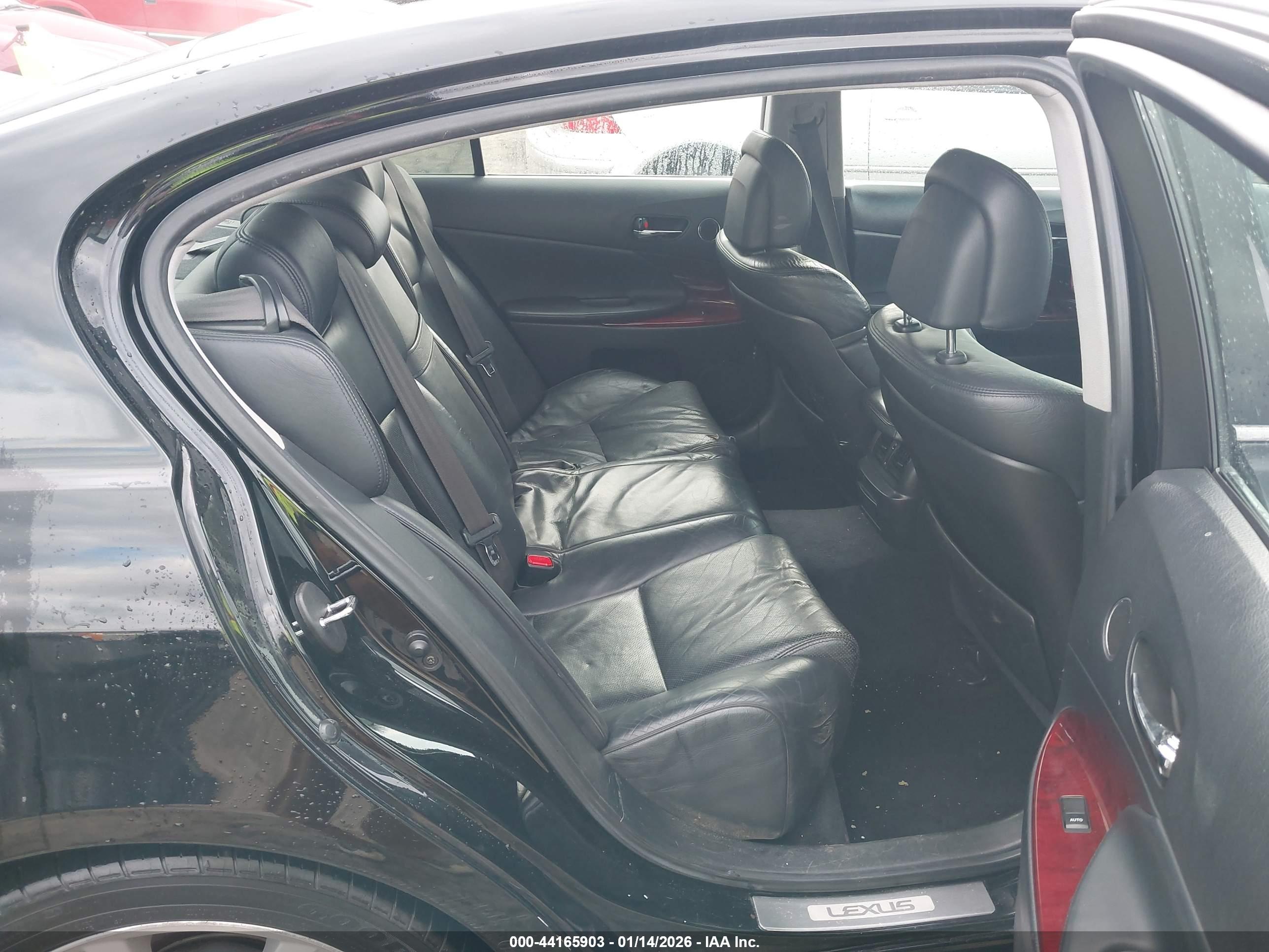 LEXUS GS image 8