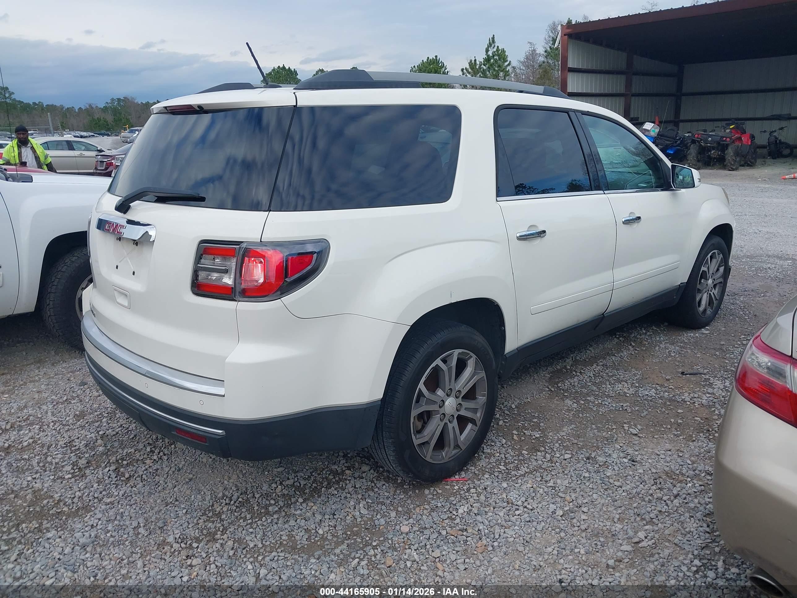 GMC ACADIA image 4