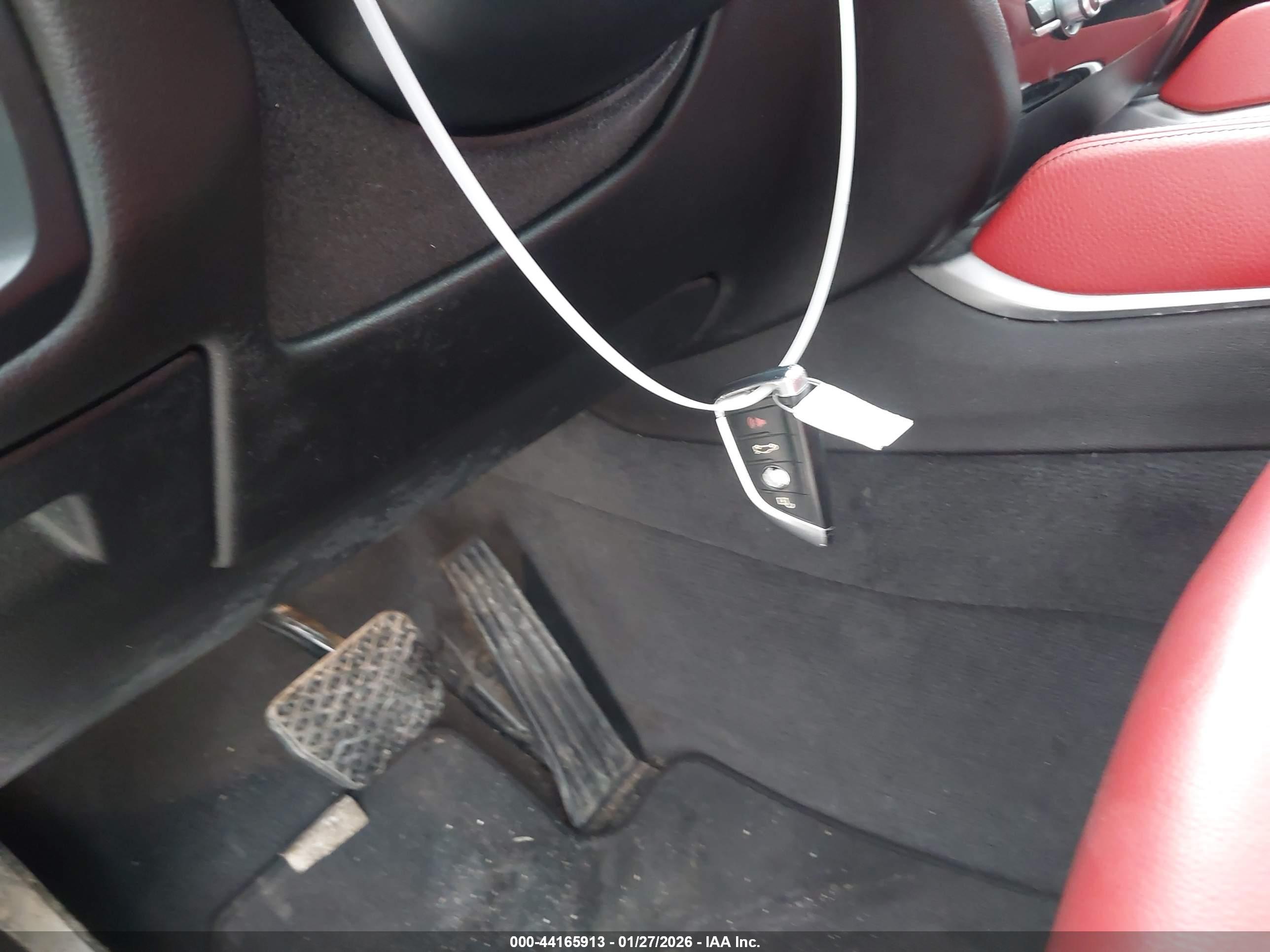 BMW X6 image 11