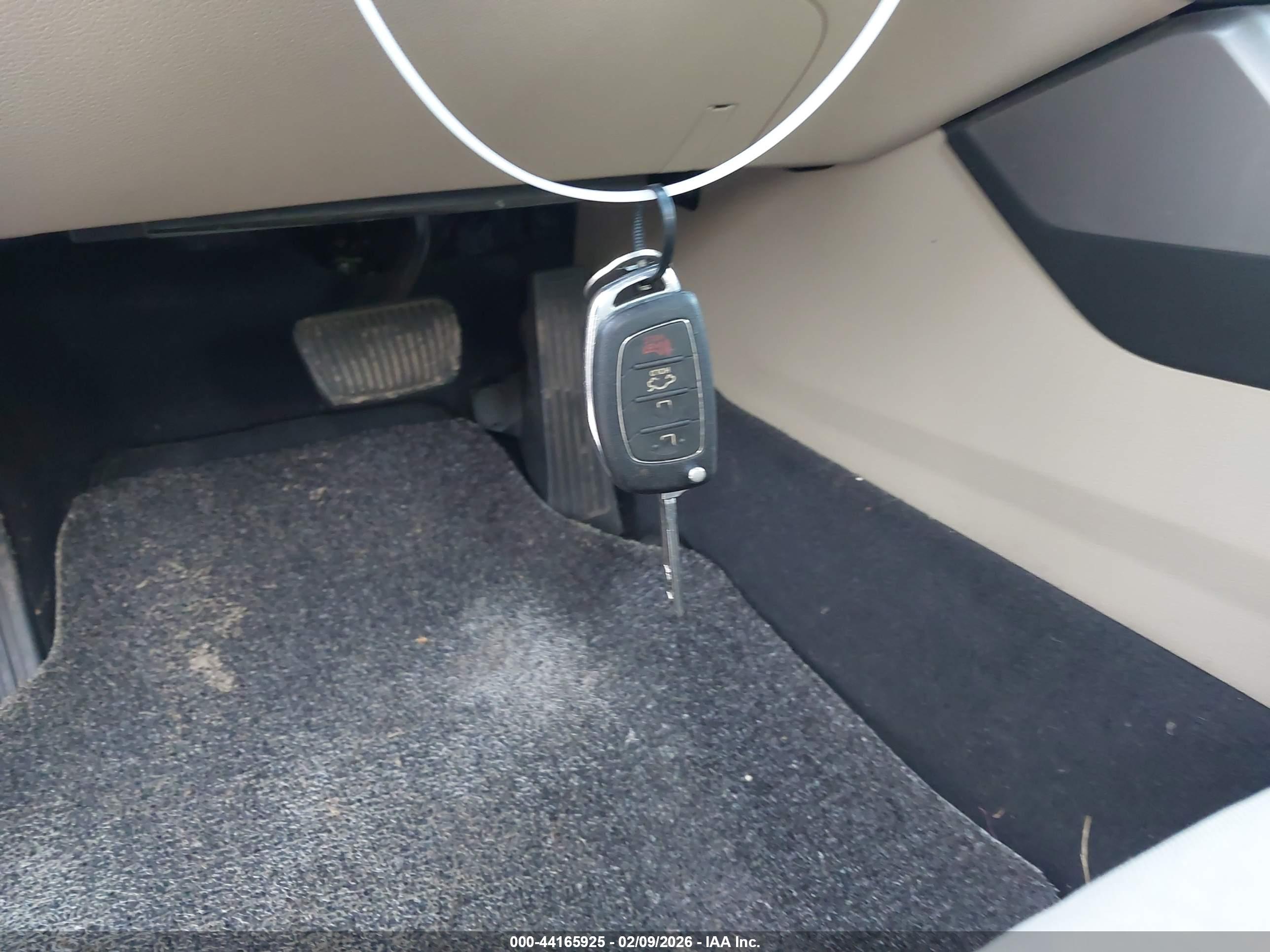 HYUNDAI SONATA image 11