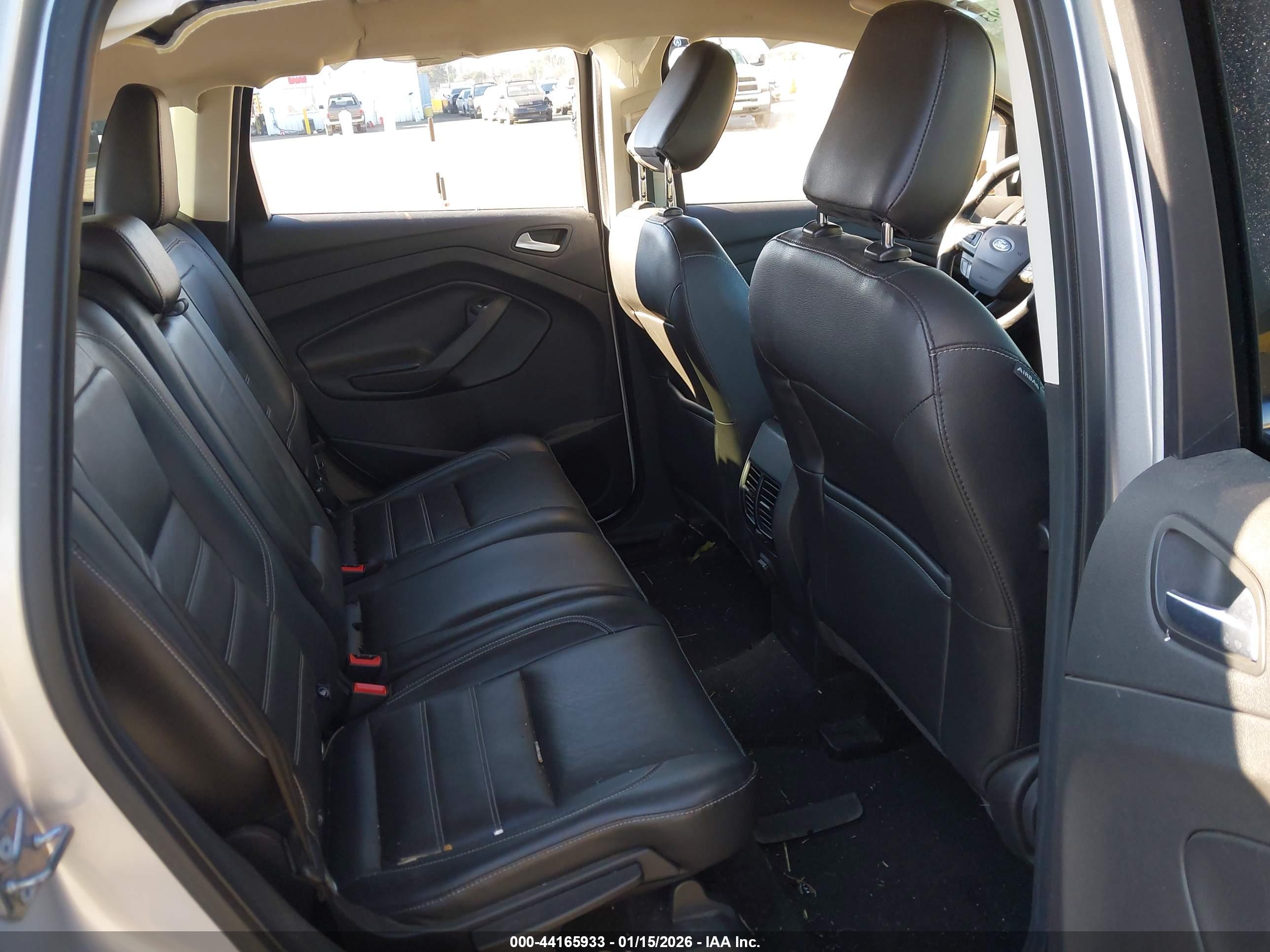 FORD ESCAPE image 8