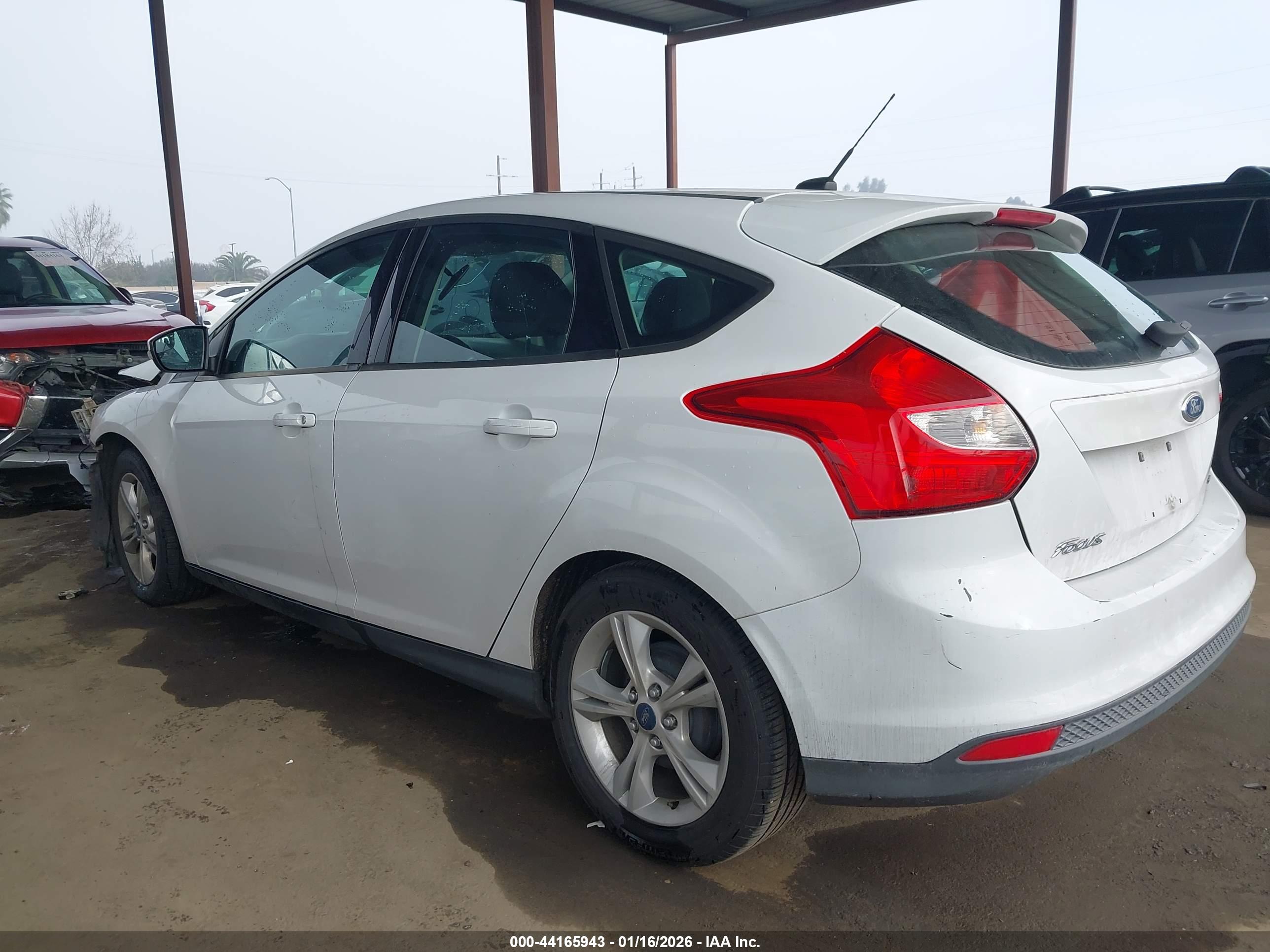 FORD FOCUS image 3