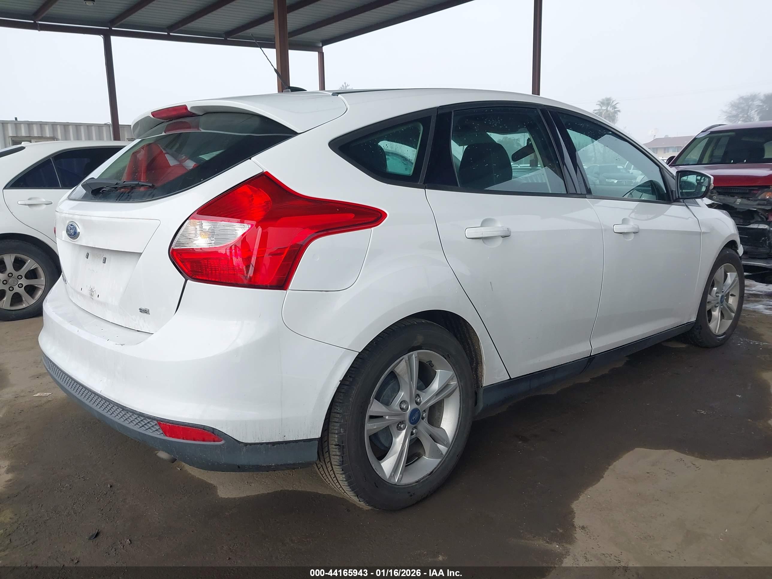FORD FOCUS image 4