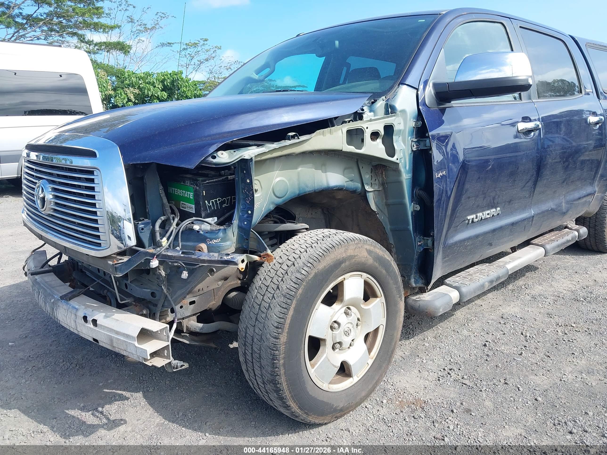 TOYOTA TUNDRA image 6