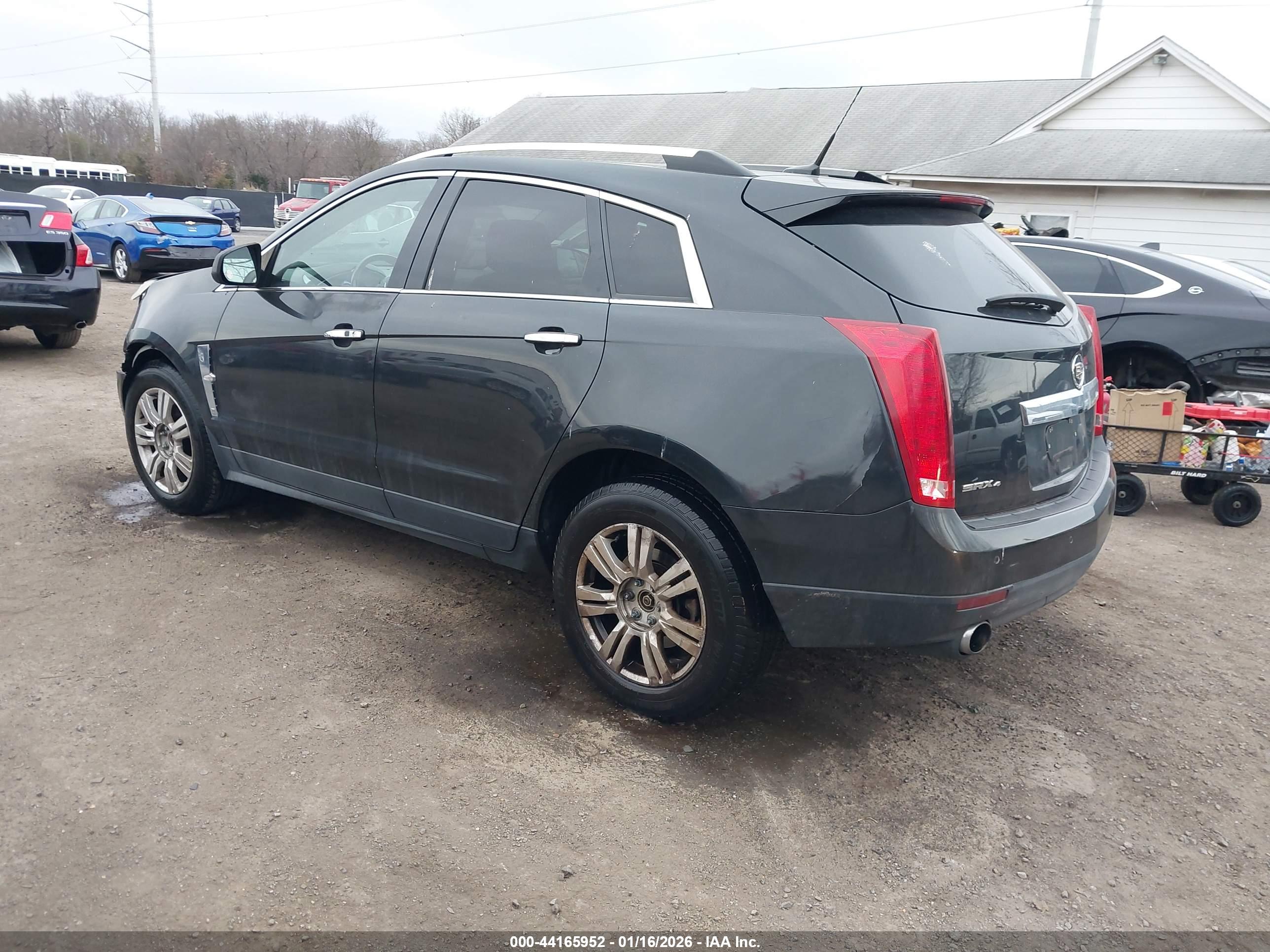 CADILLAC SRX image 3