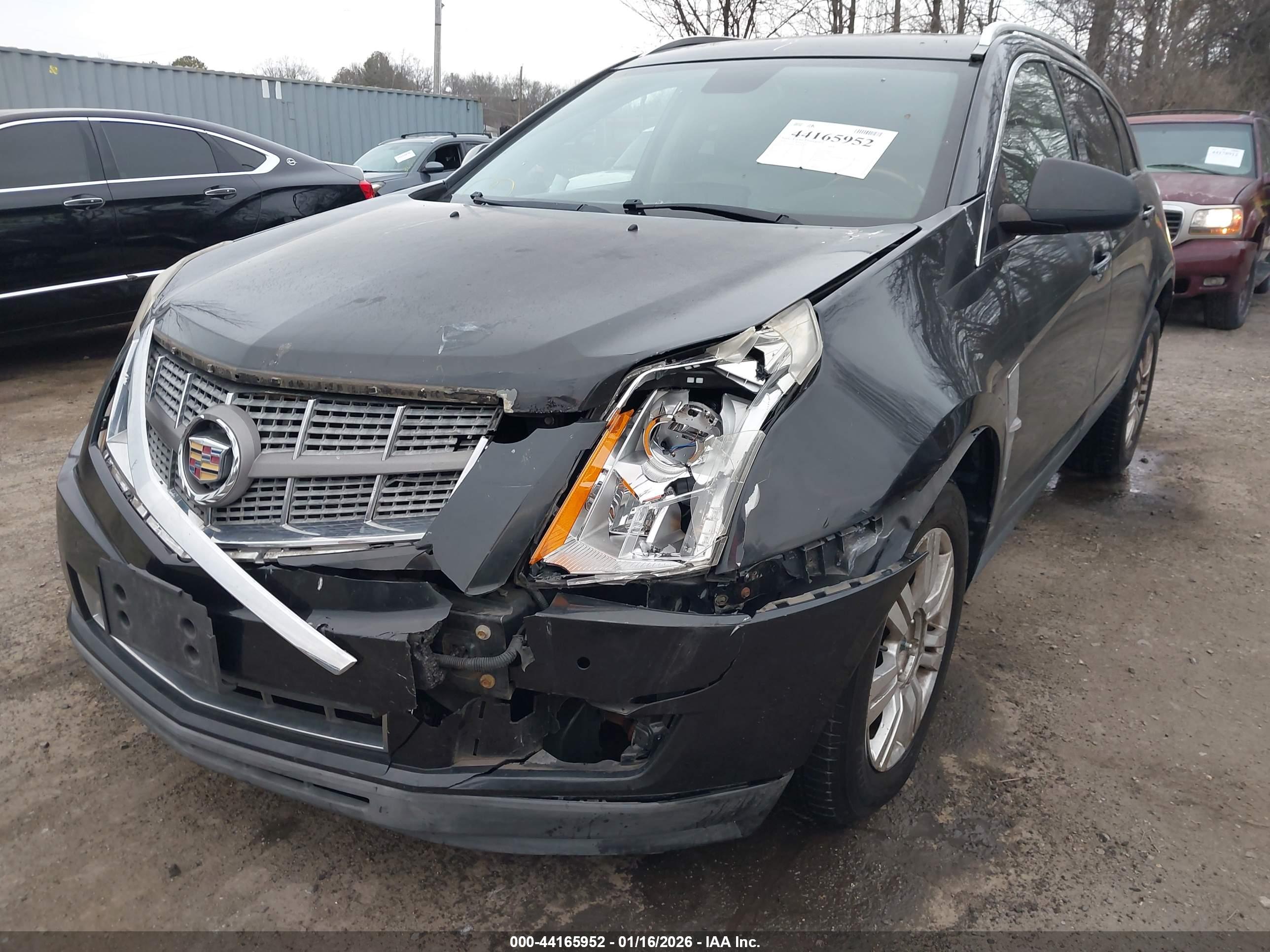 CADILLAC SRX image 6