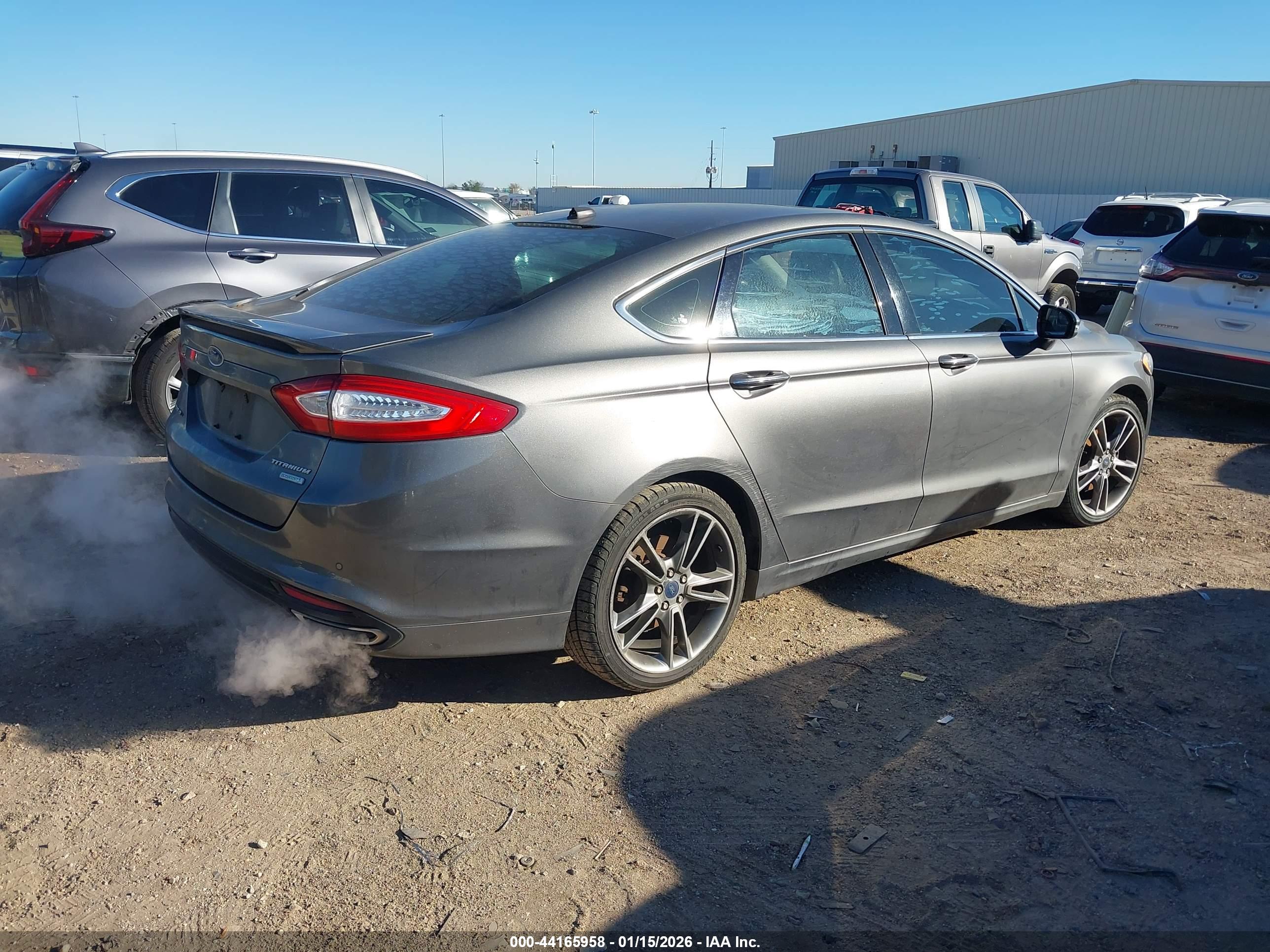 FORD FUSION image 4