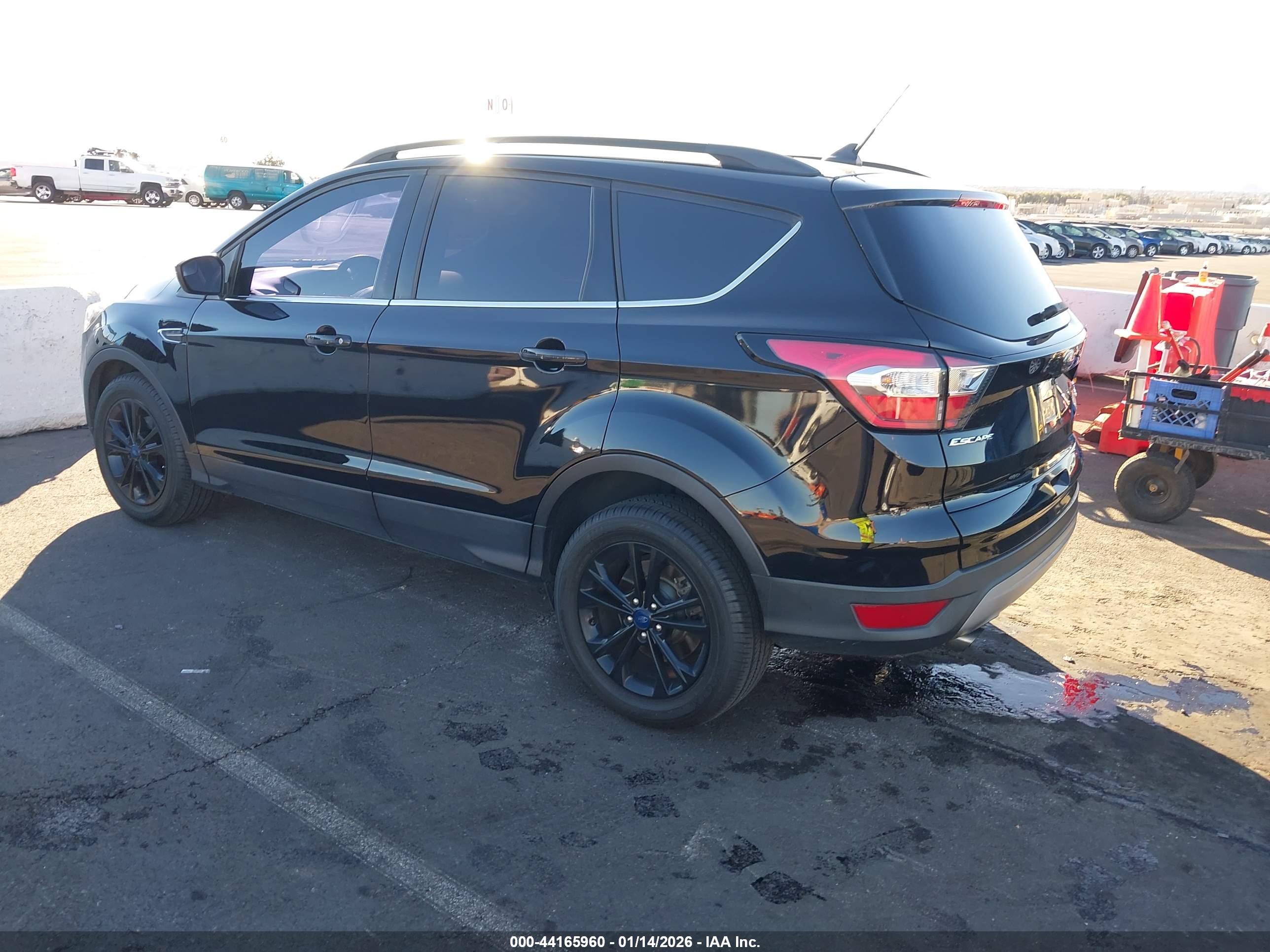 FORD ESCAPE image 3