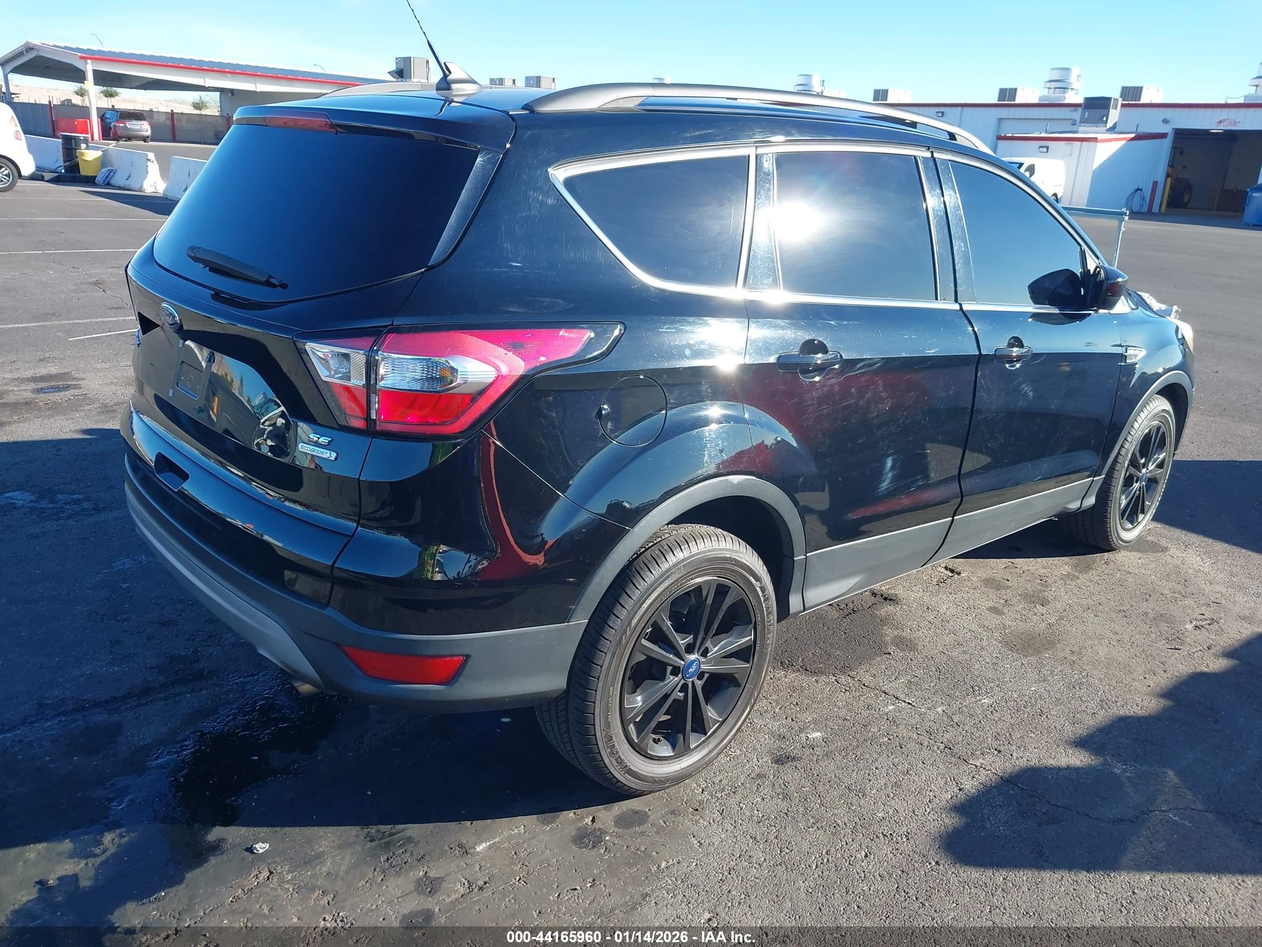 FORD ESCAPE image 4