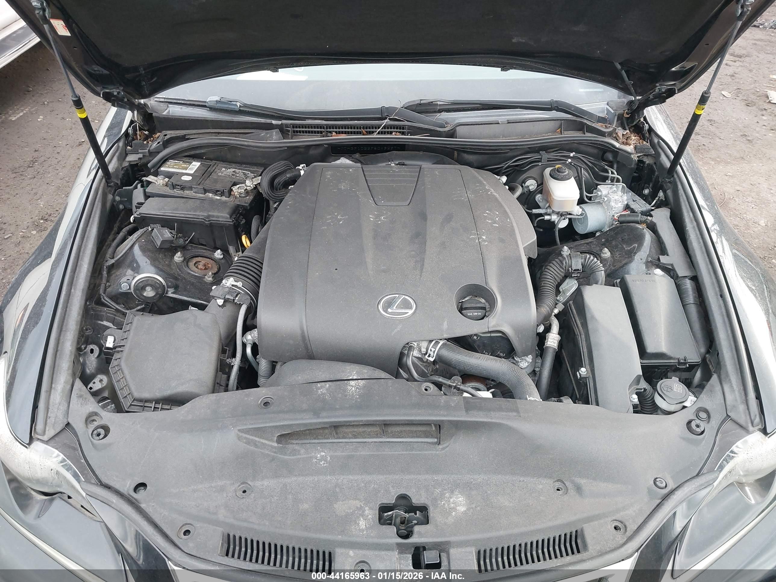 LEXUS IS image 10