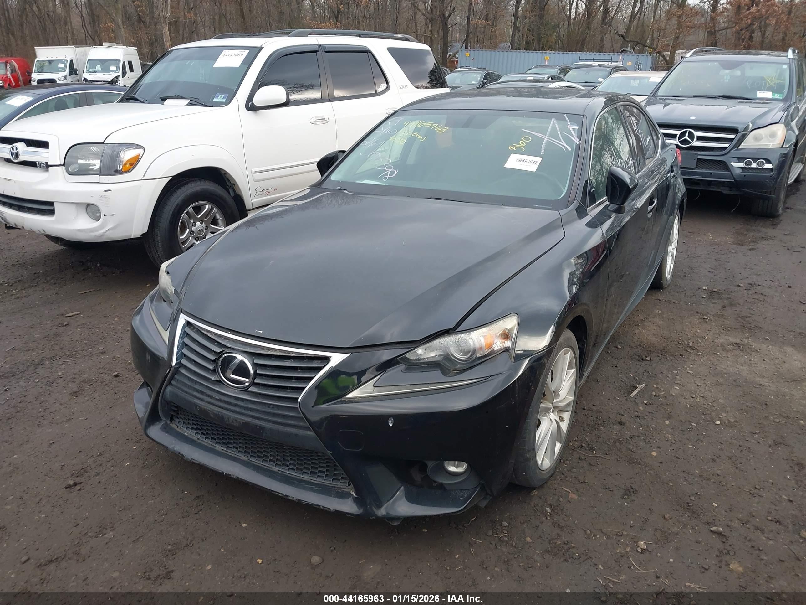 LEXUS IS image 6