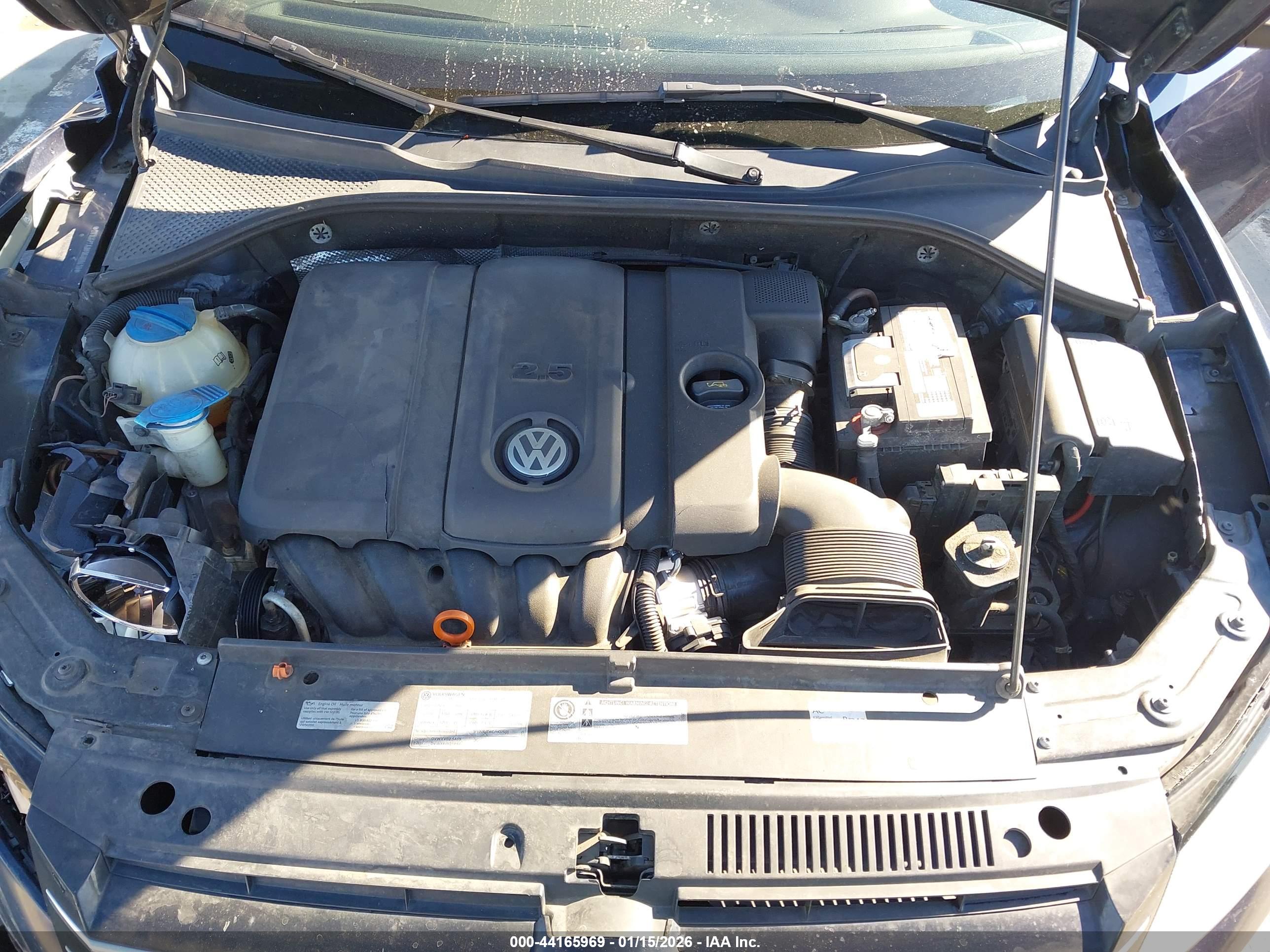VOLKSWAGEN PASSAT image 10