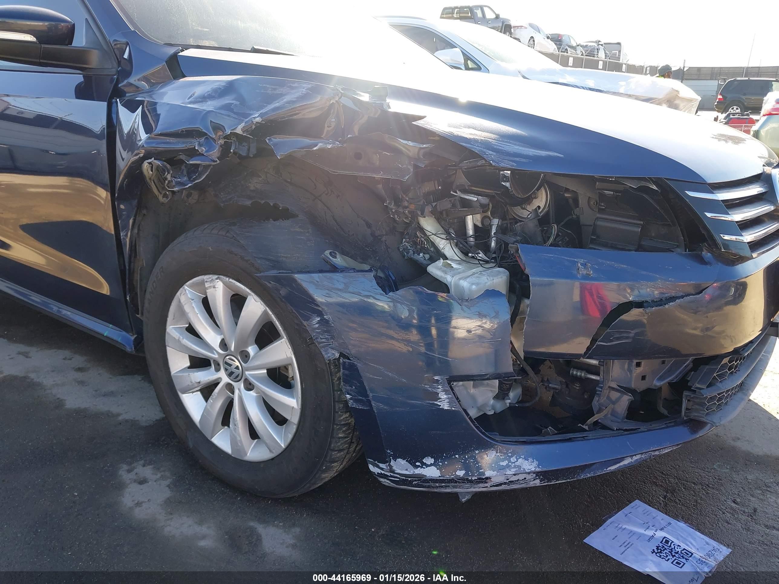 VOLKSWAGEN PASSAT image 6