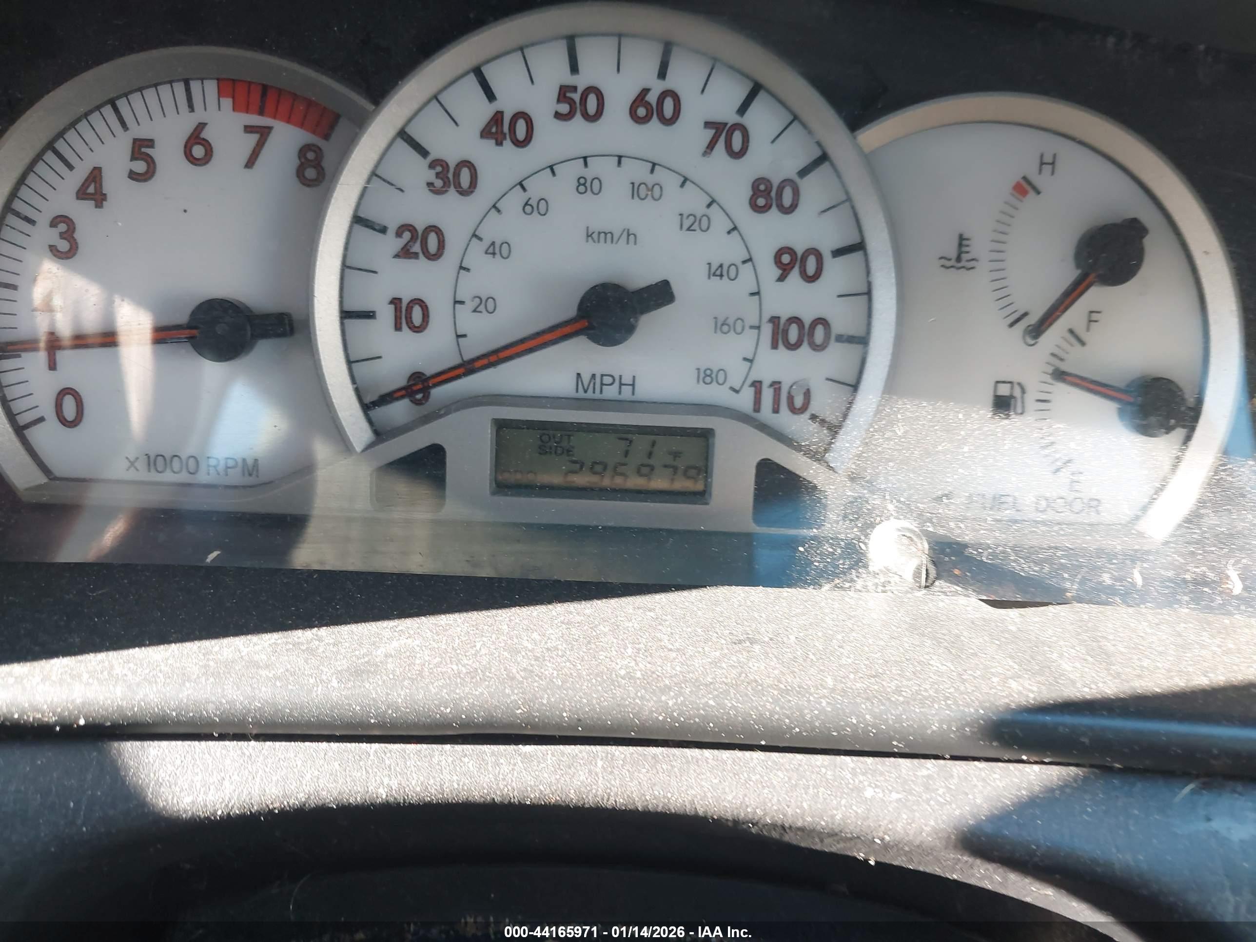 TOYOTA COROLLA image 7