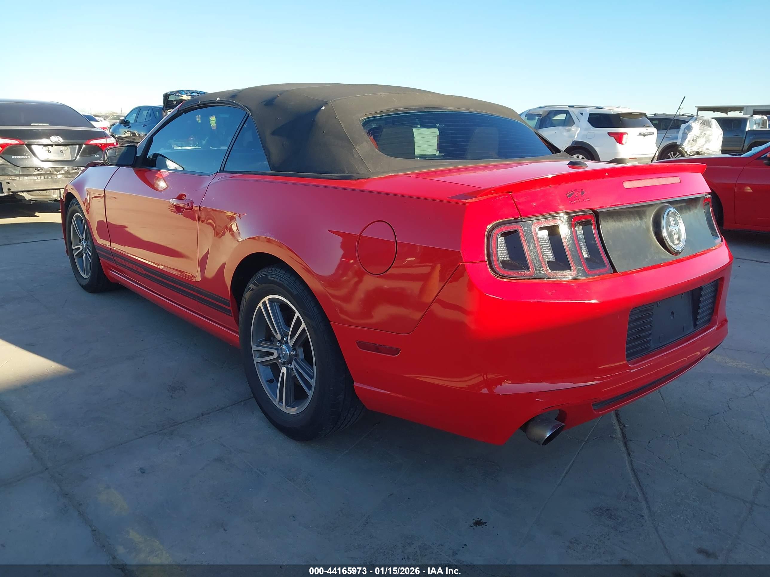 FORD MUSTANG image 3