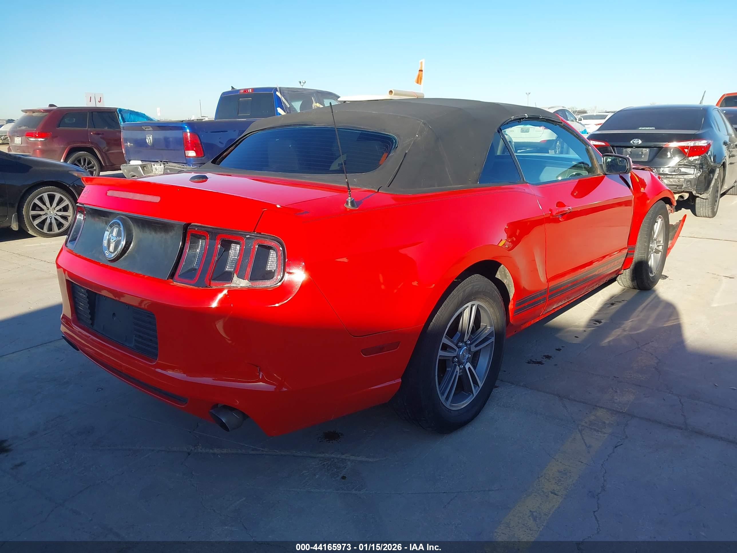 FORD MUSTANG image 4