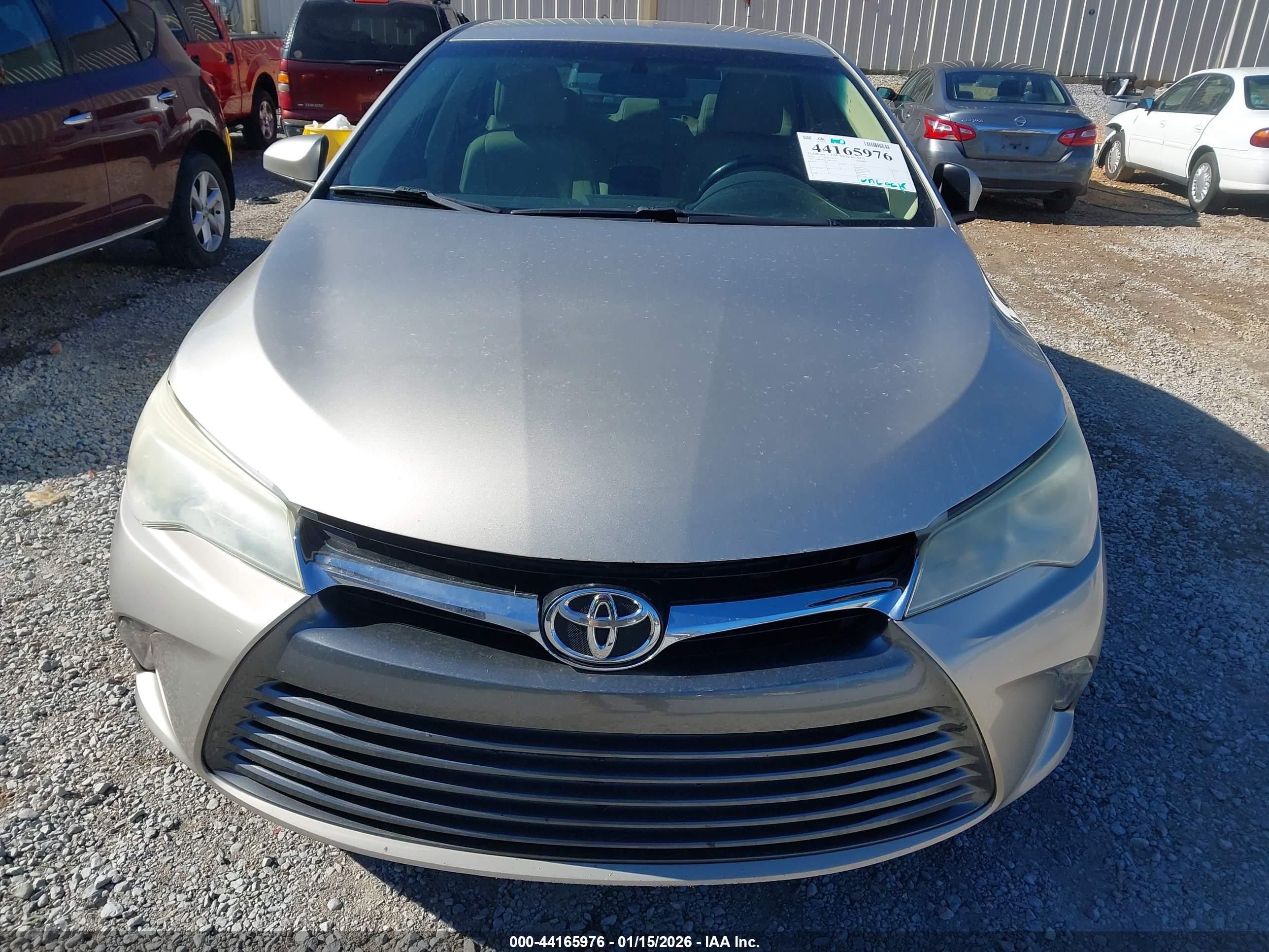 TOYOTA CAMRY image 10