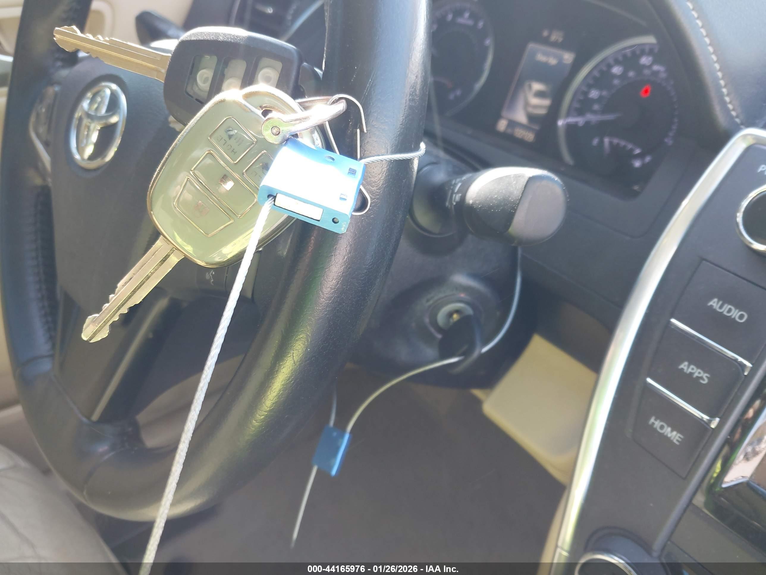 TOYOTA CAMRY image 11