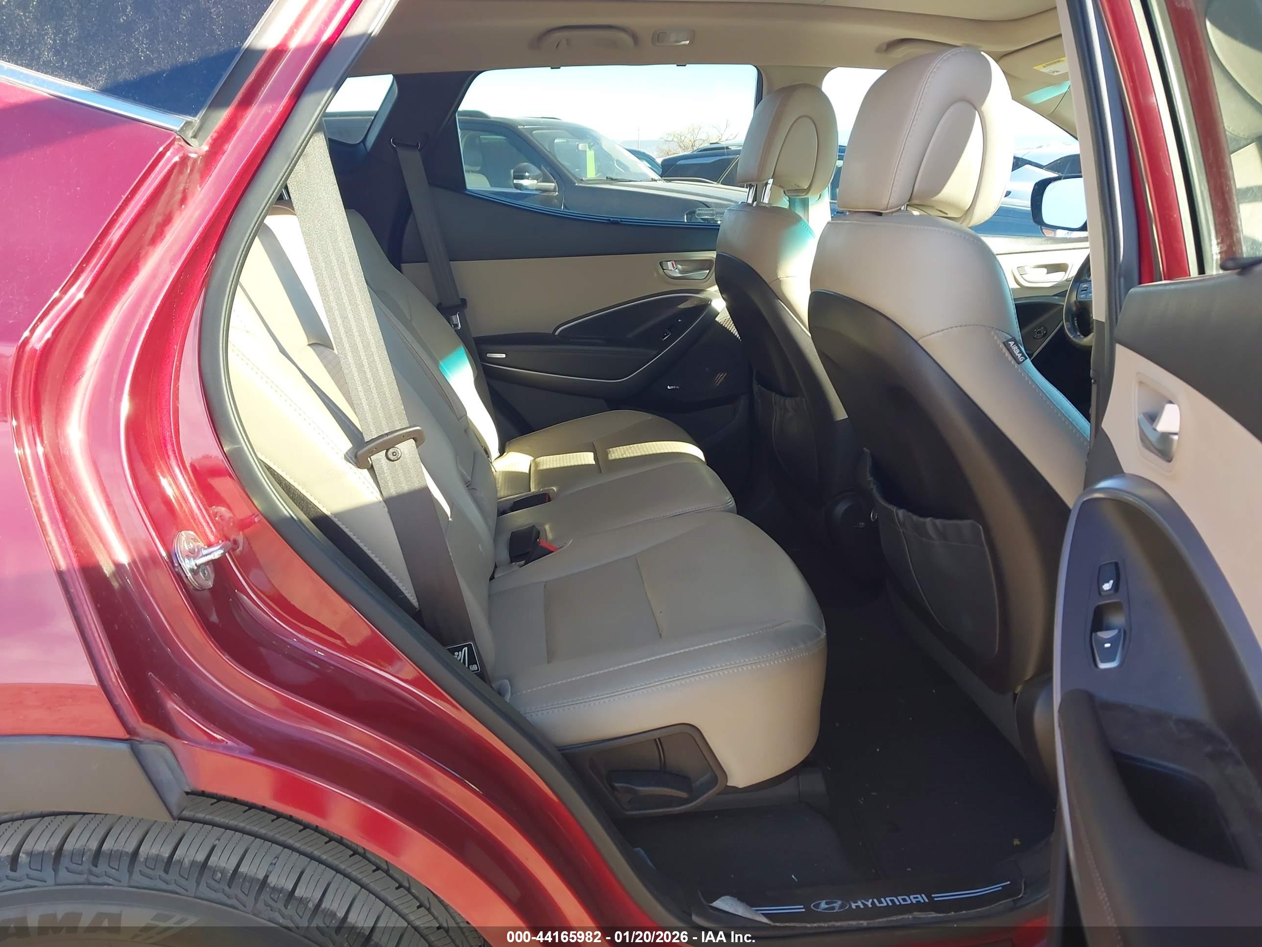 HYUNDAI SANTA image 8