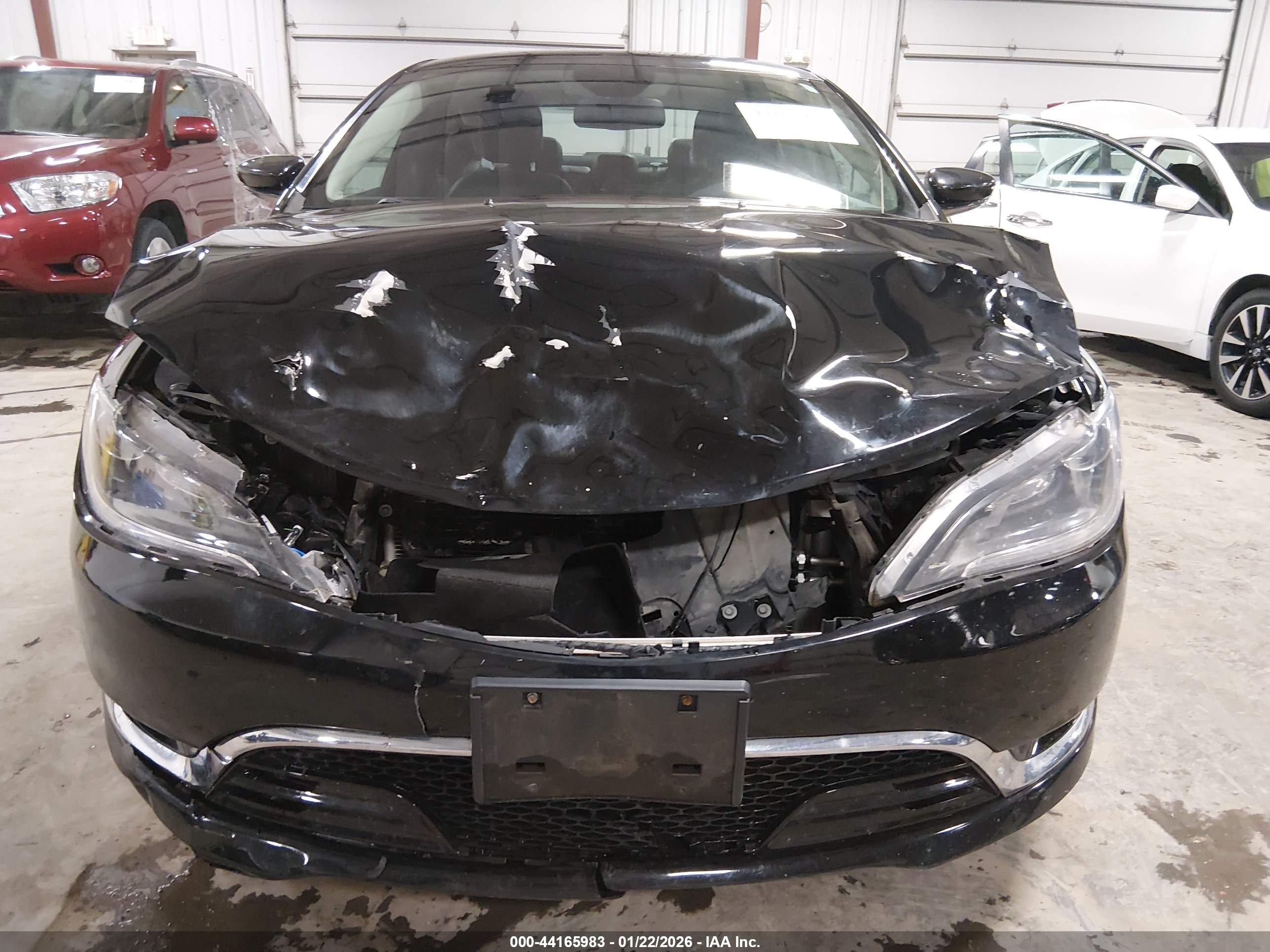 CHRYSLER 200 image 6