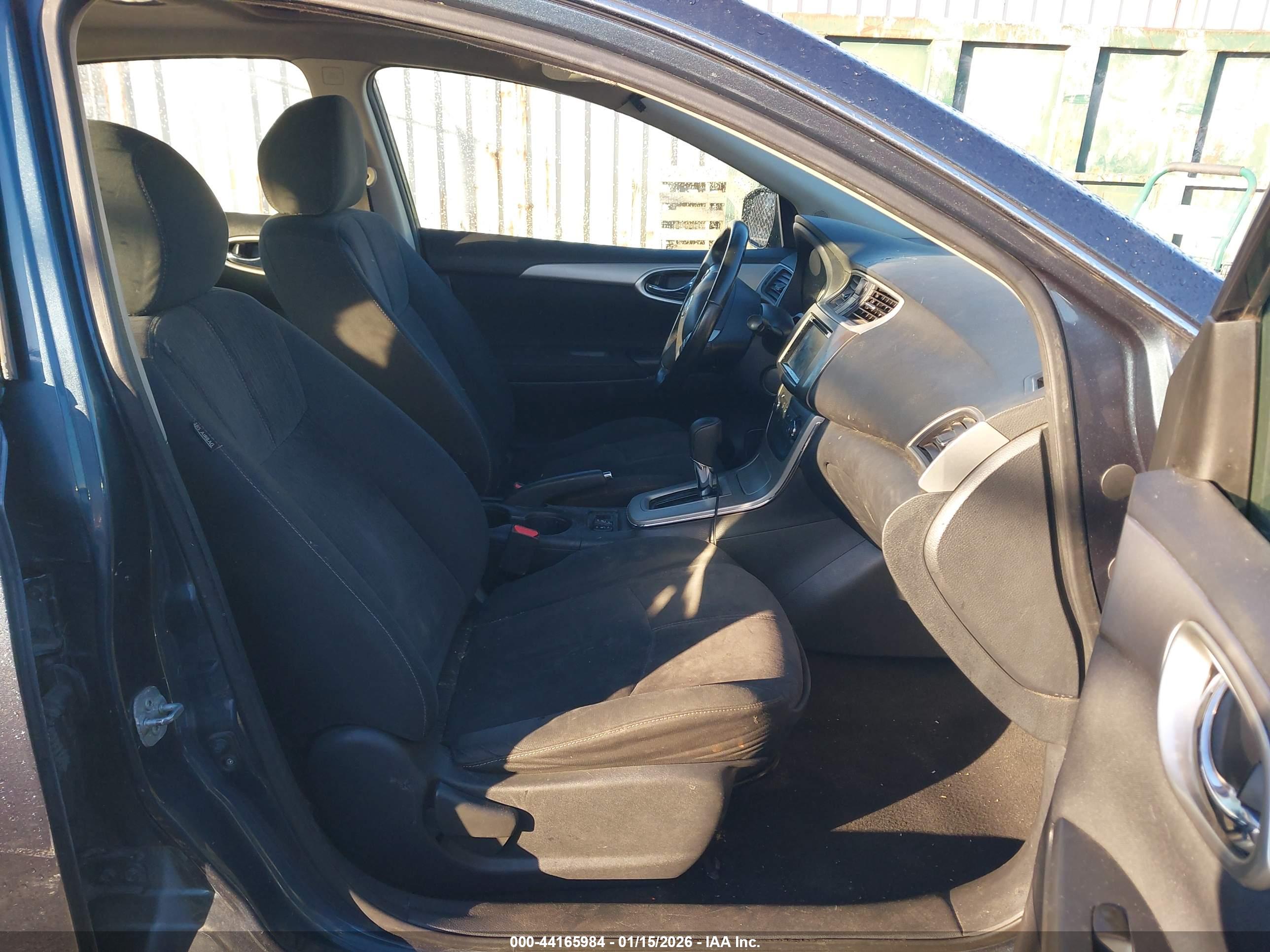 NISSAN SENTRA image 5