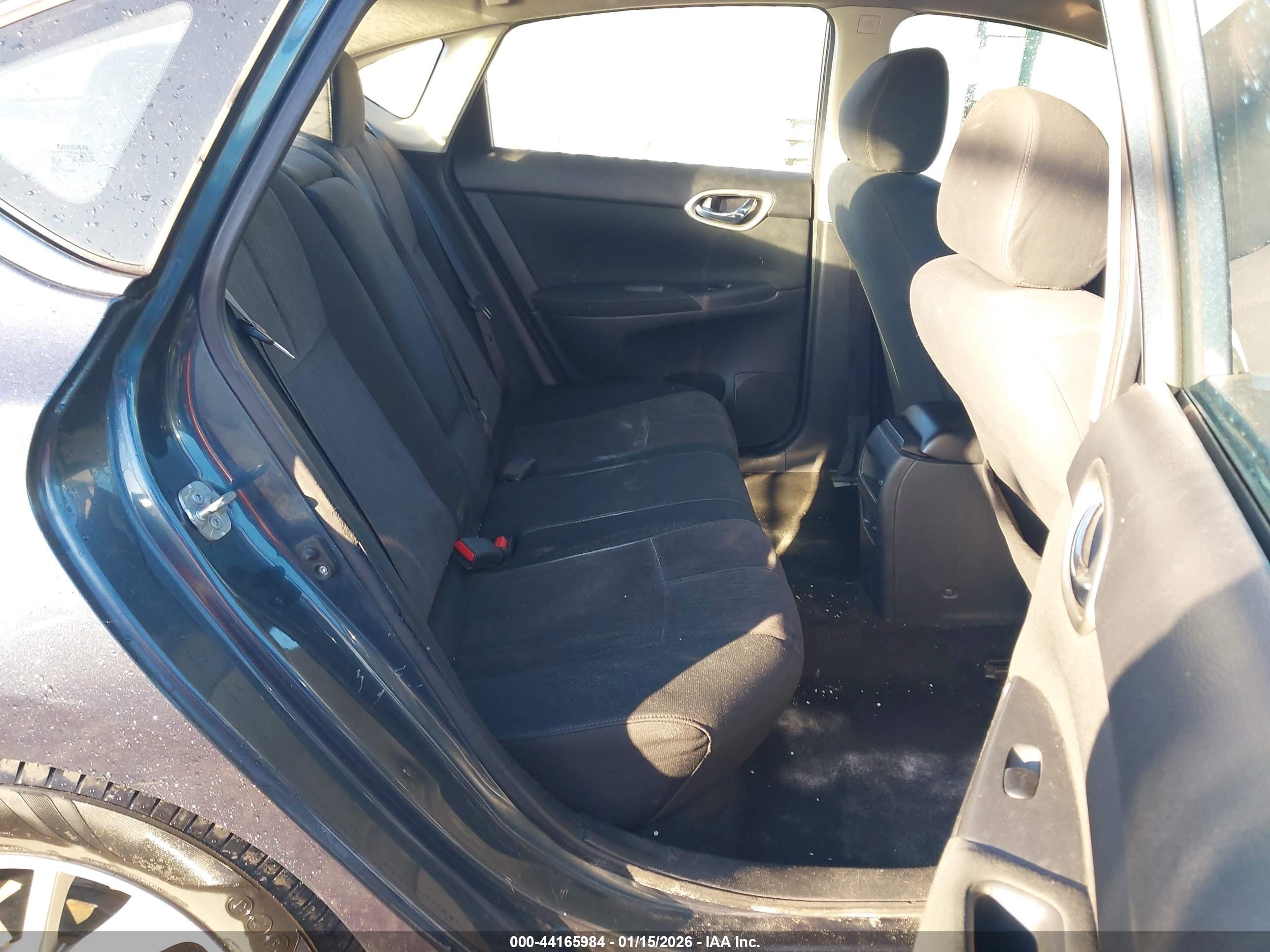 NISSAN SENTRA image 8