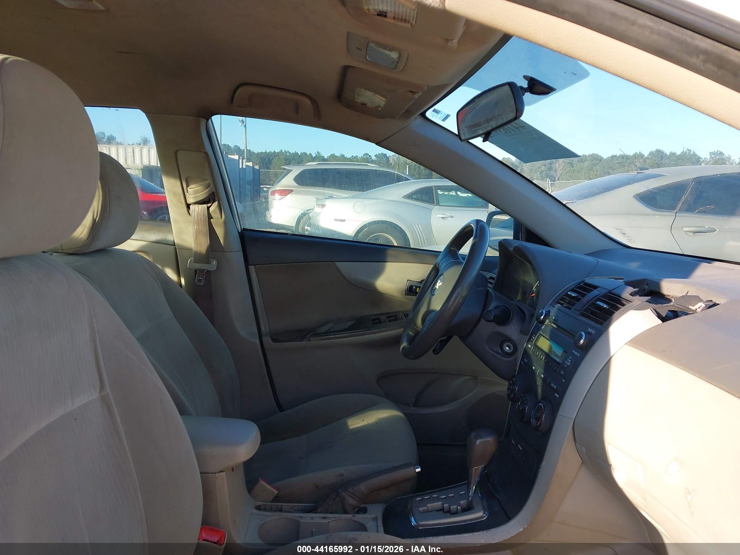 TOYOTA COROLLA image 5