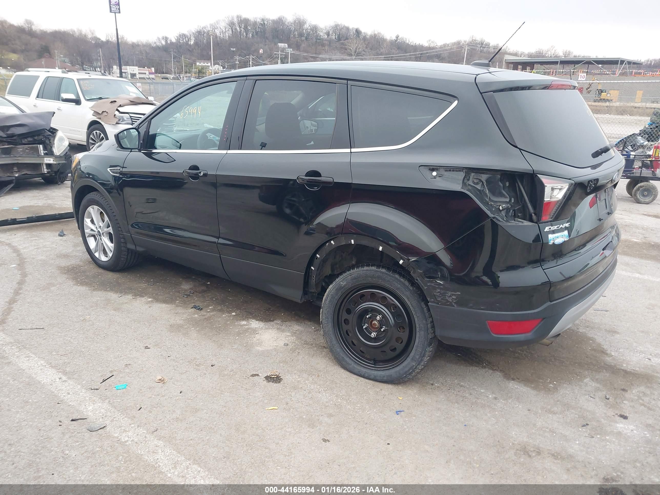 FORD ESCAPE image 3