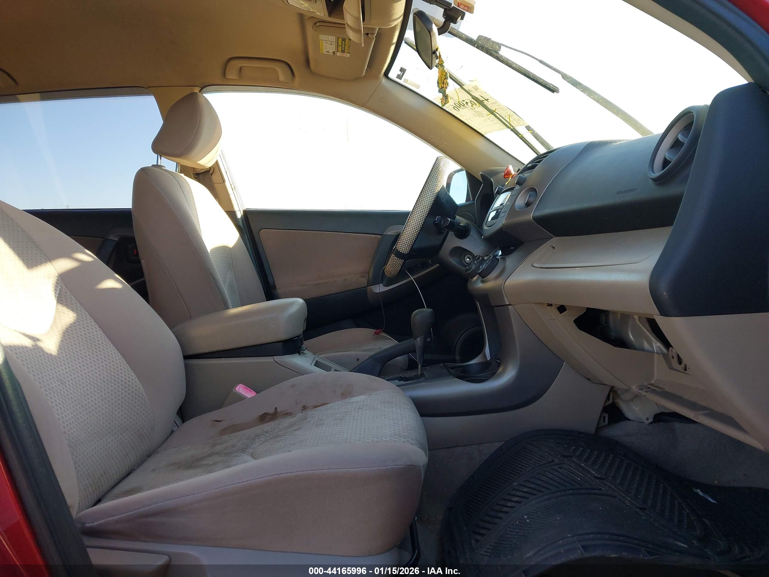 TOYOTA RAV4 image 5