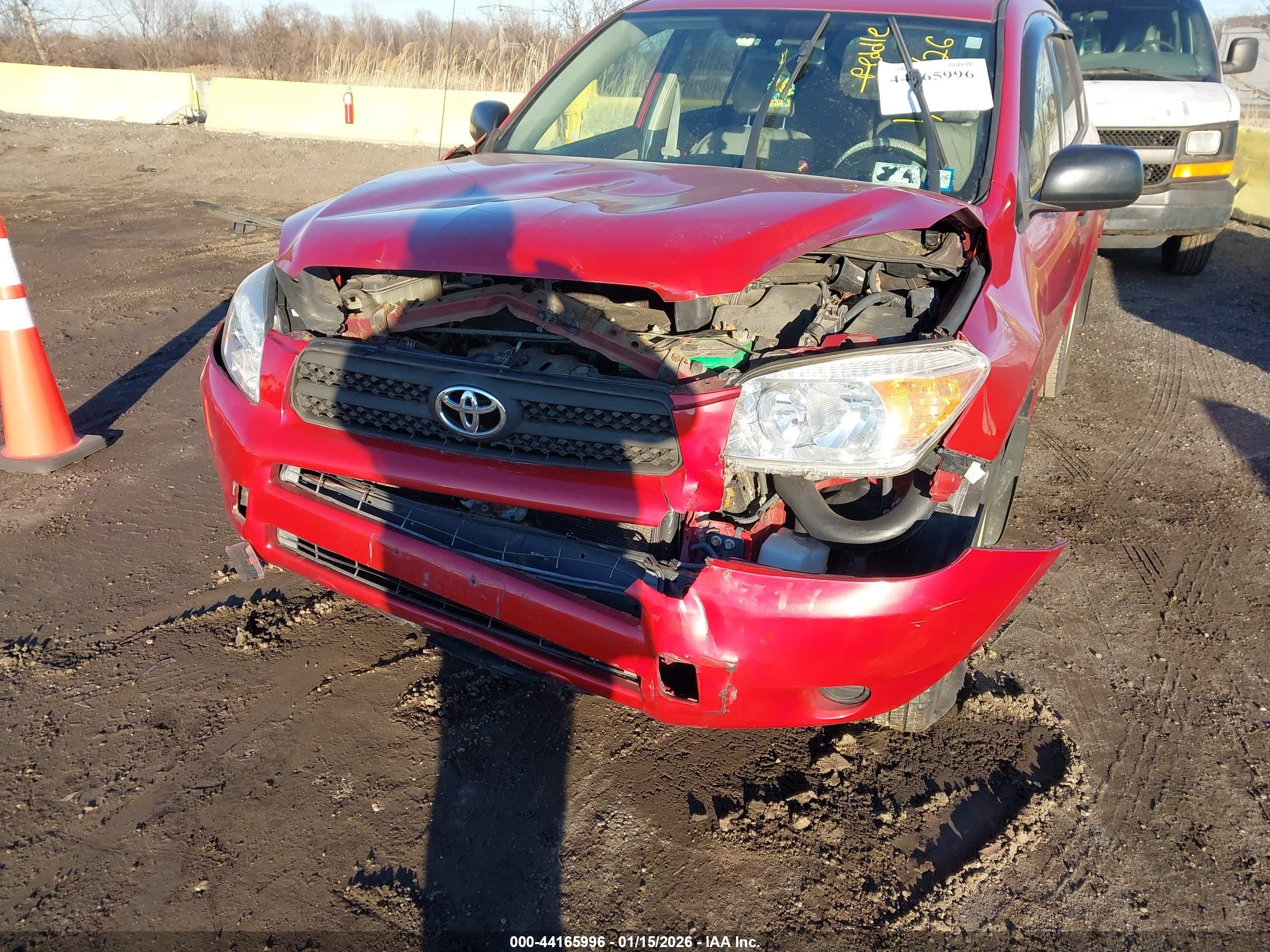 TOYOTA RAV4 image 6