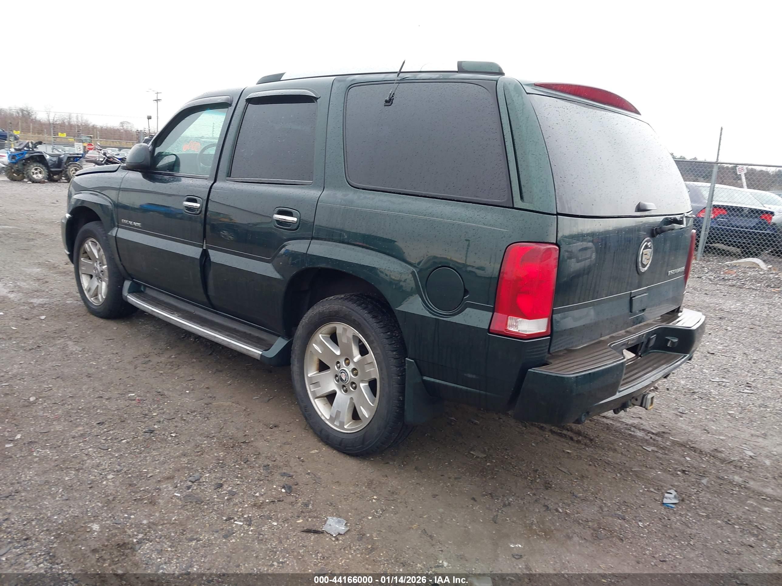 CADILLAC ESCALADE image 3