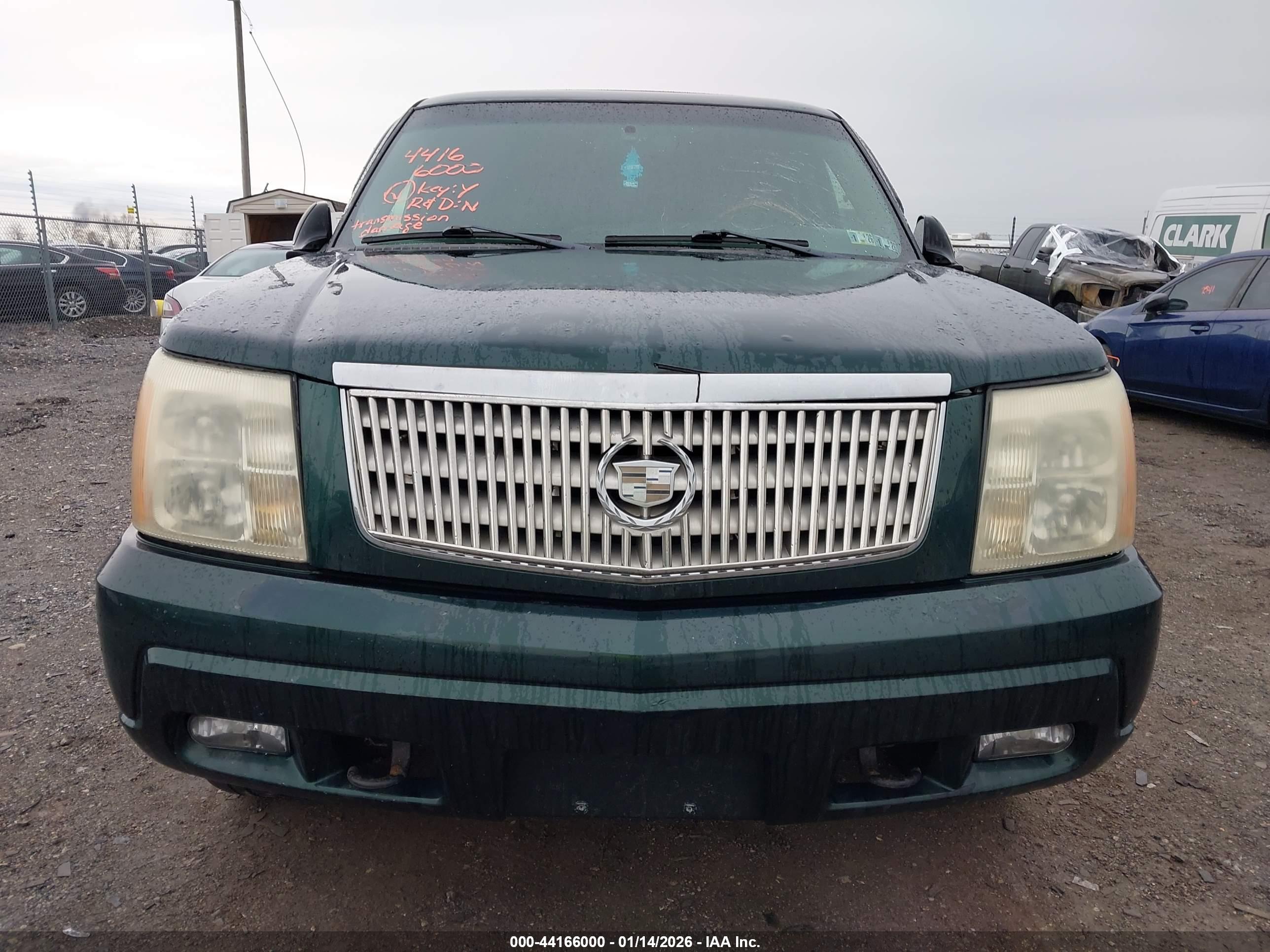 CADILLAC ESCALADE image 6