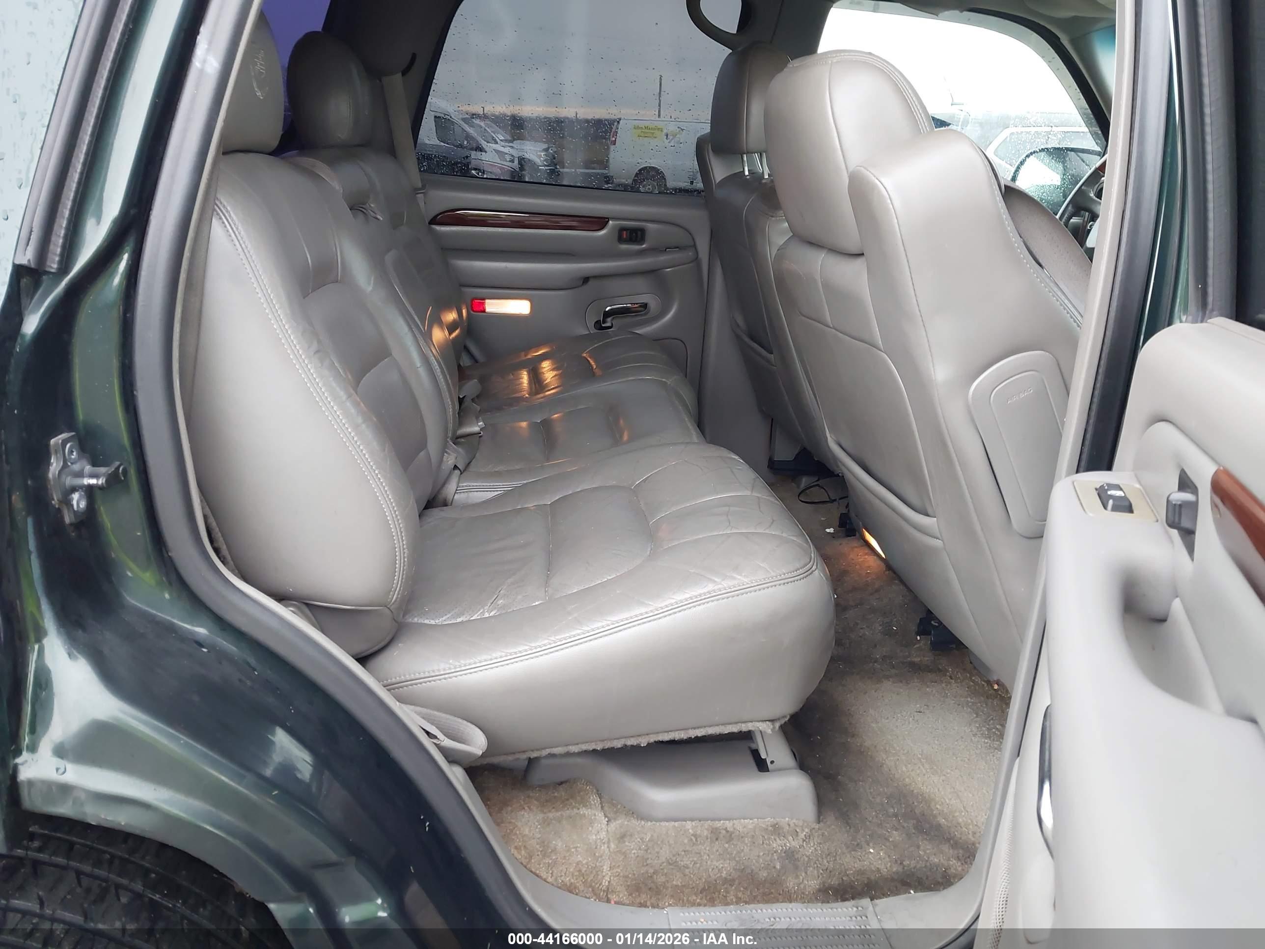 CADILLAC ESCALADE image 8