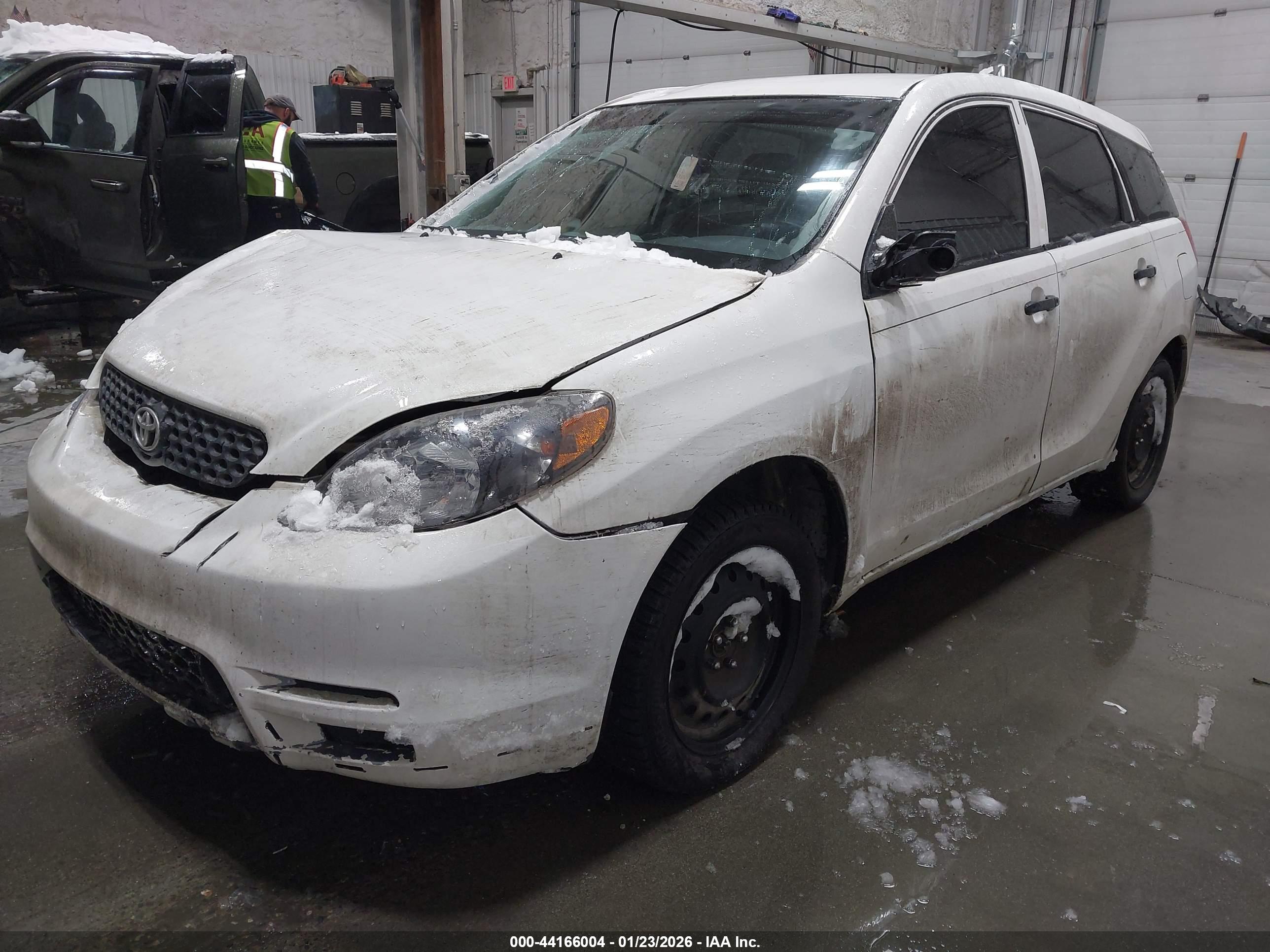 TOYOTA MATRIX image 2