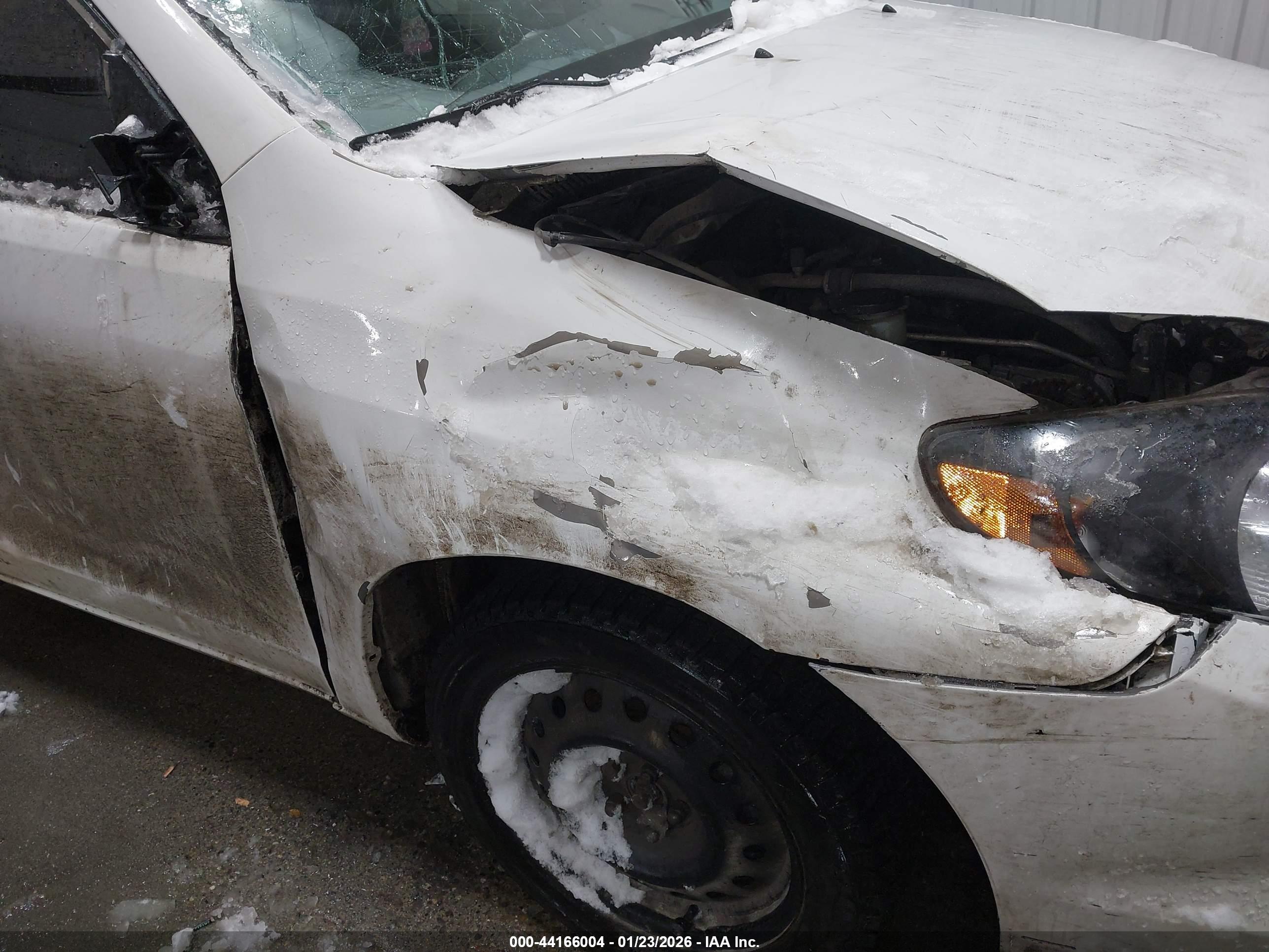 TOYOTA MATRIX image 6