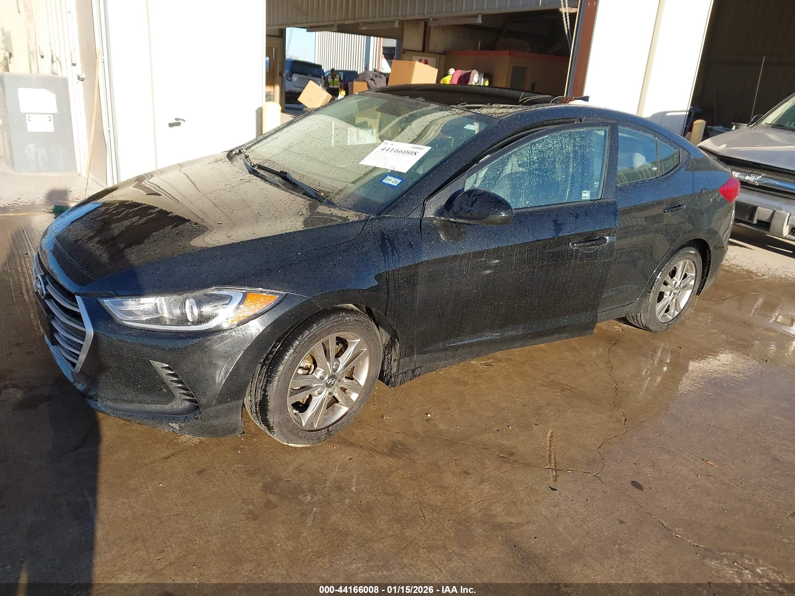 HYUNDAI ELANTRA image 2