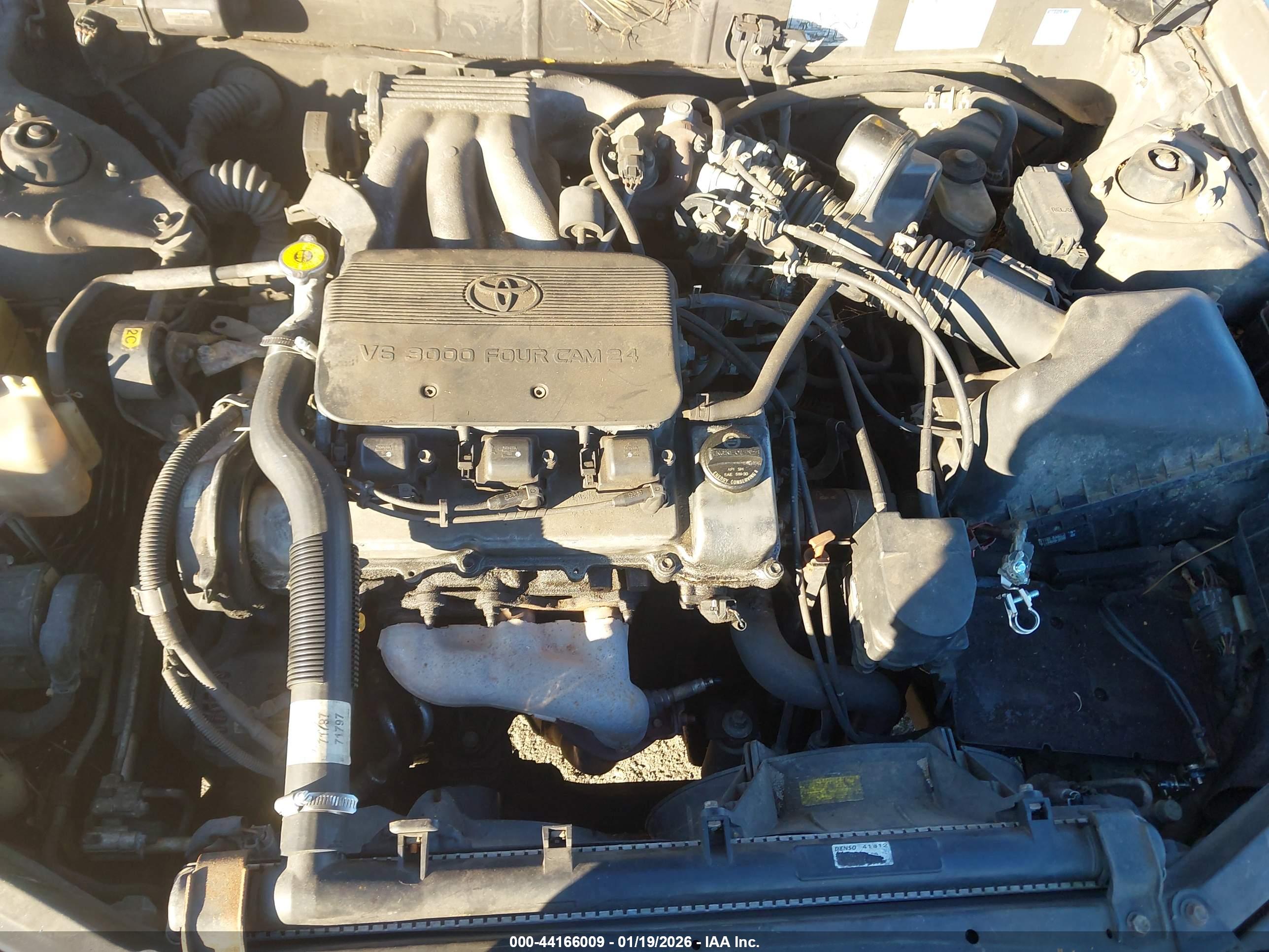 TOYOTA AVALON image 10