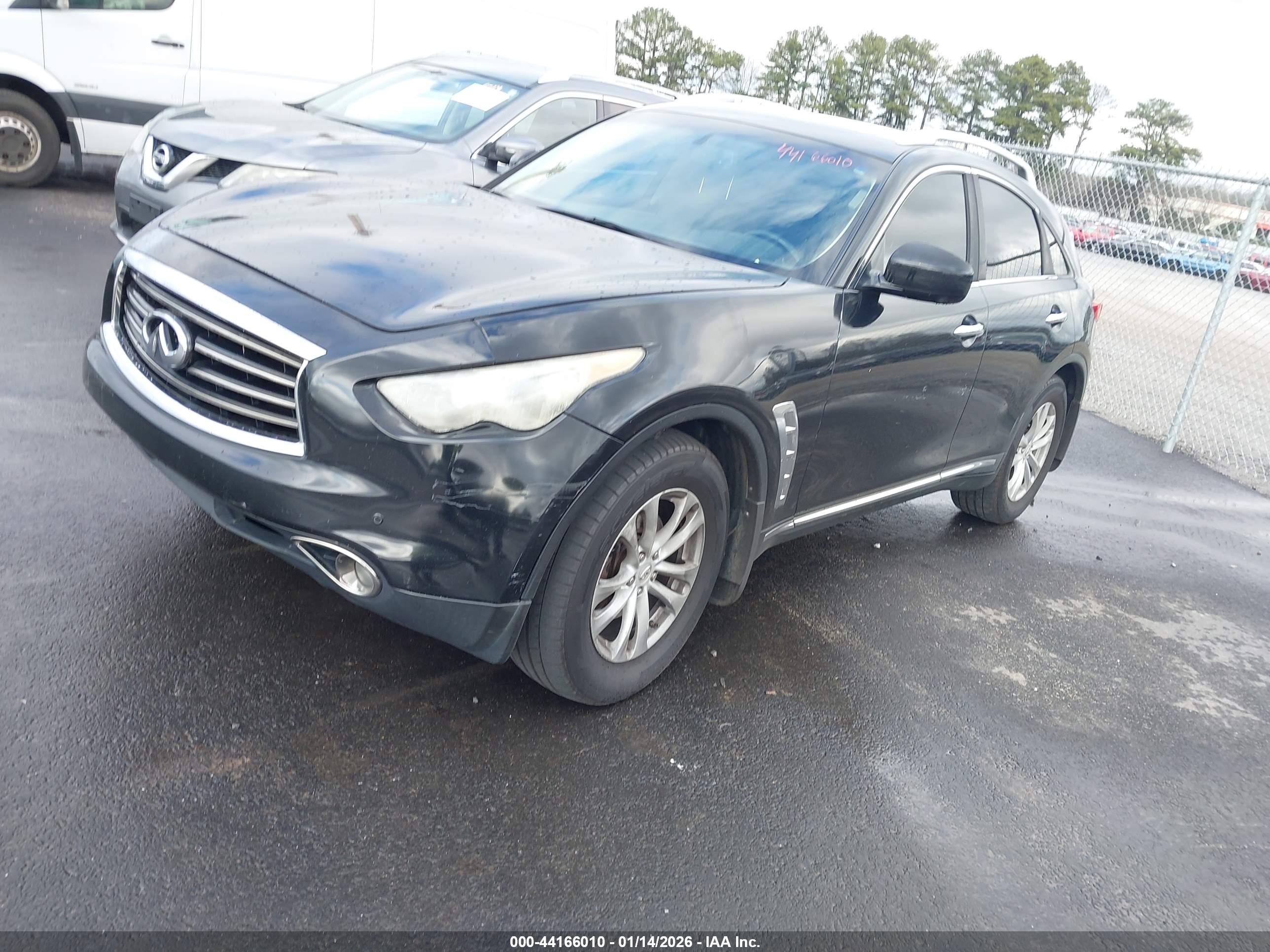 INFINITI FX35 image 2