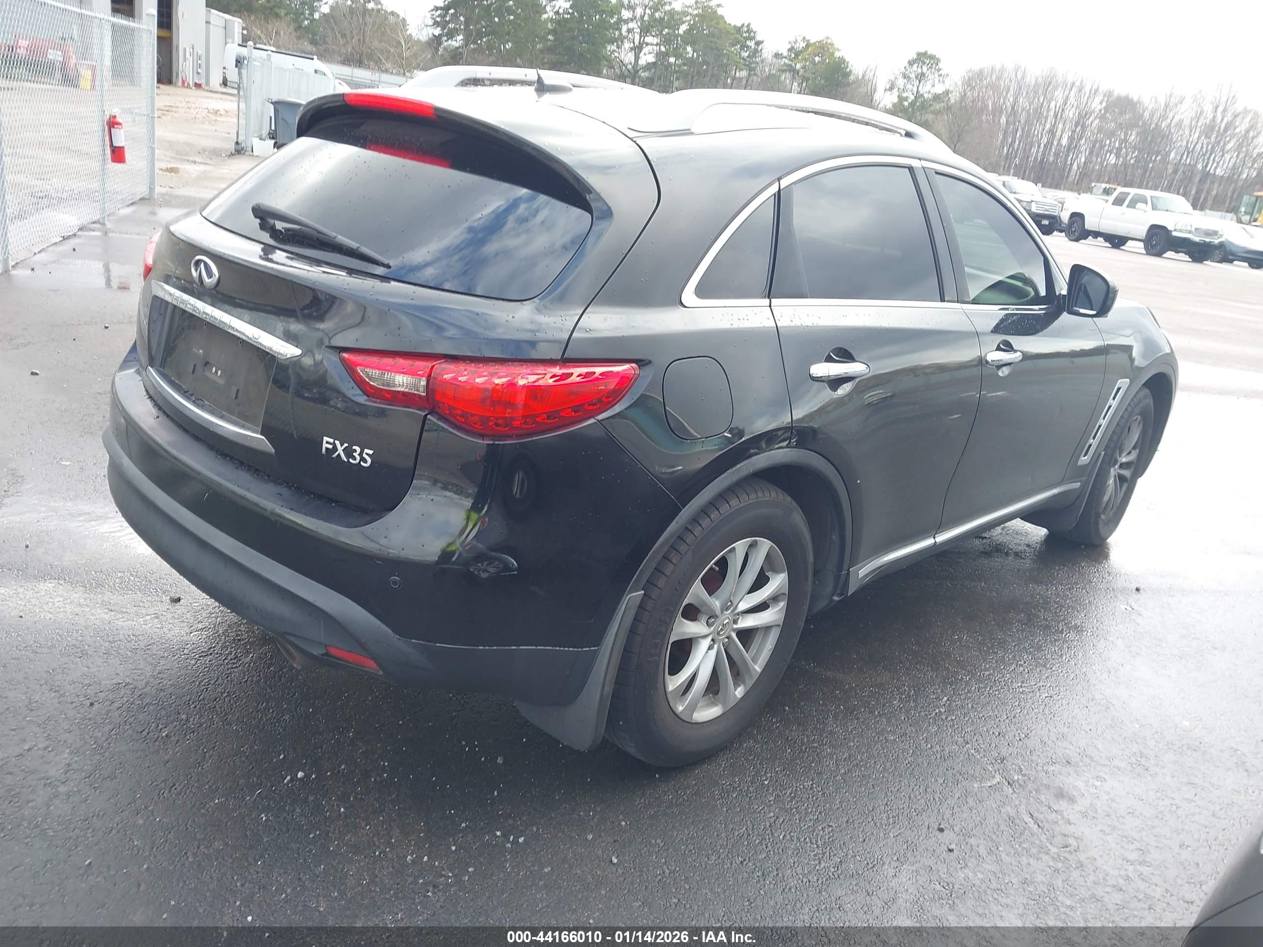 INFINITI FX35 image 4