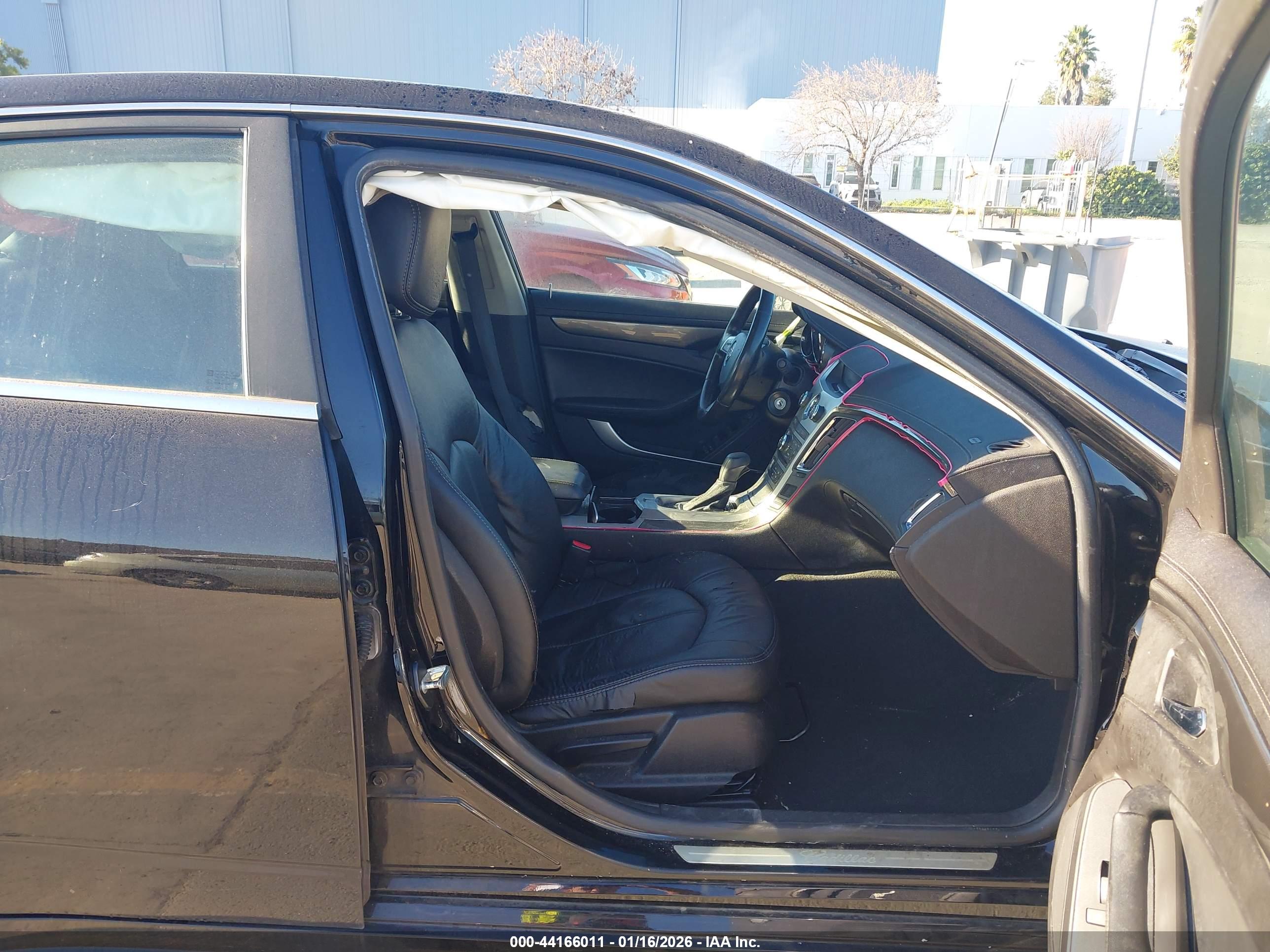 CADILLAC CTS image 5