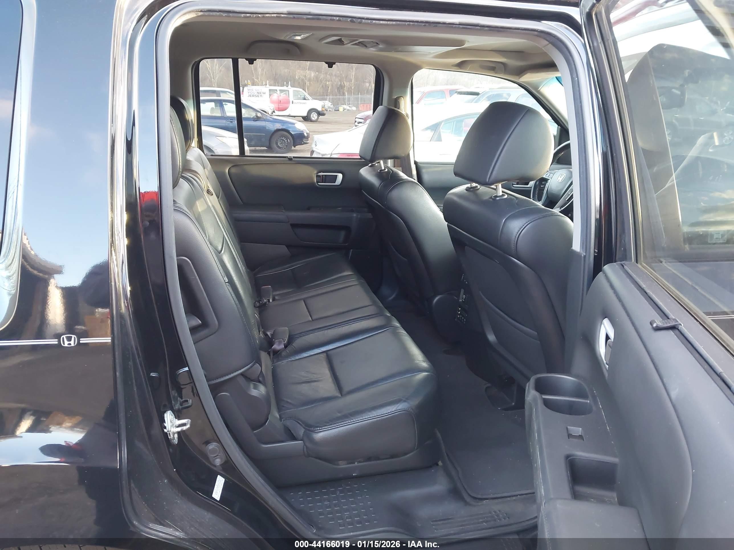 HONDA PILOT image 8