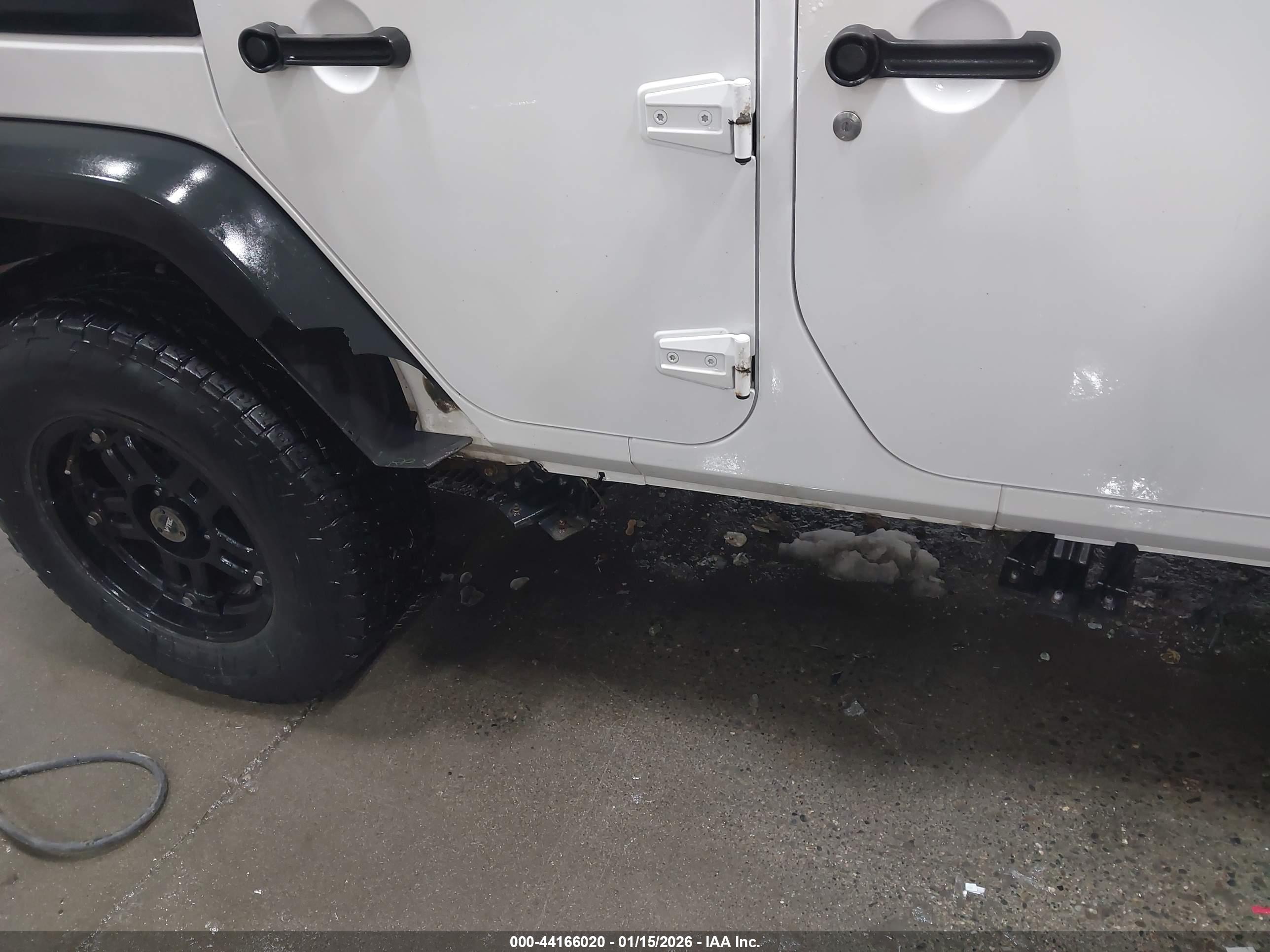 JEEP WRANGLER image 6