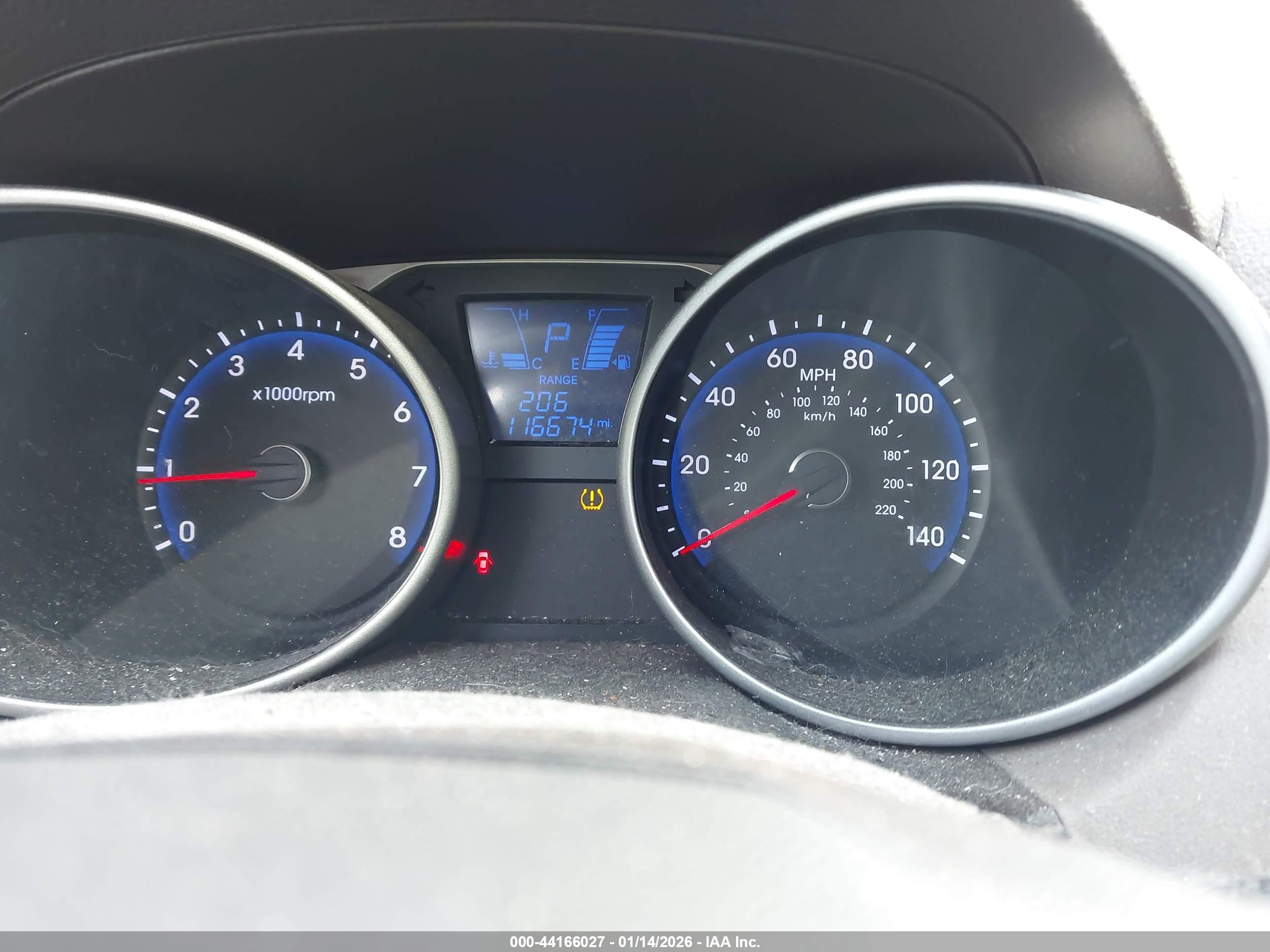 HYUNDAI TUCSON image 7