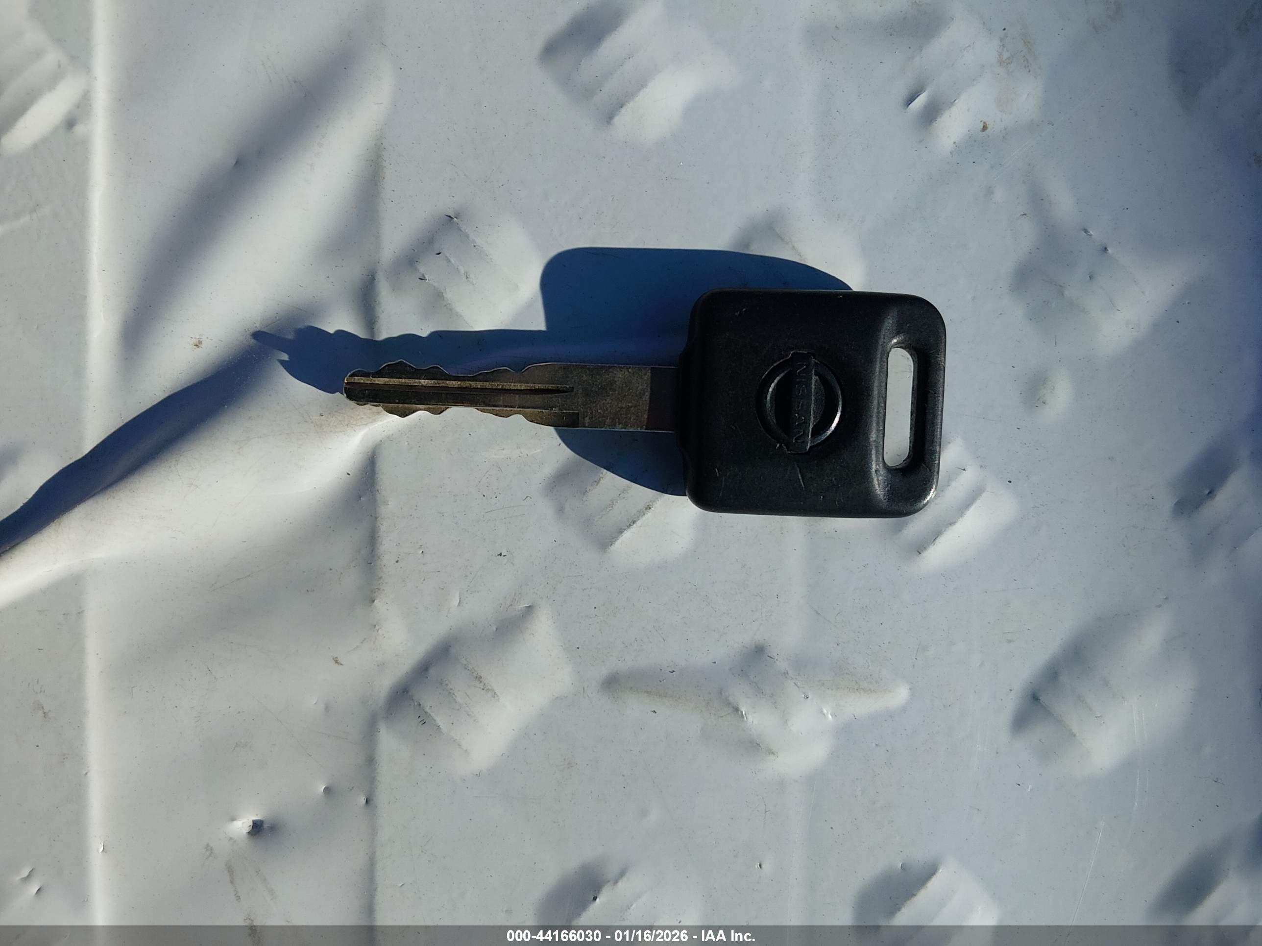 NISSAN VERSA image 11