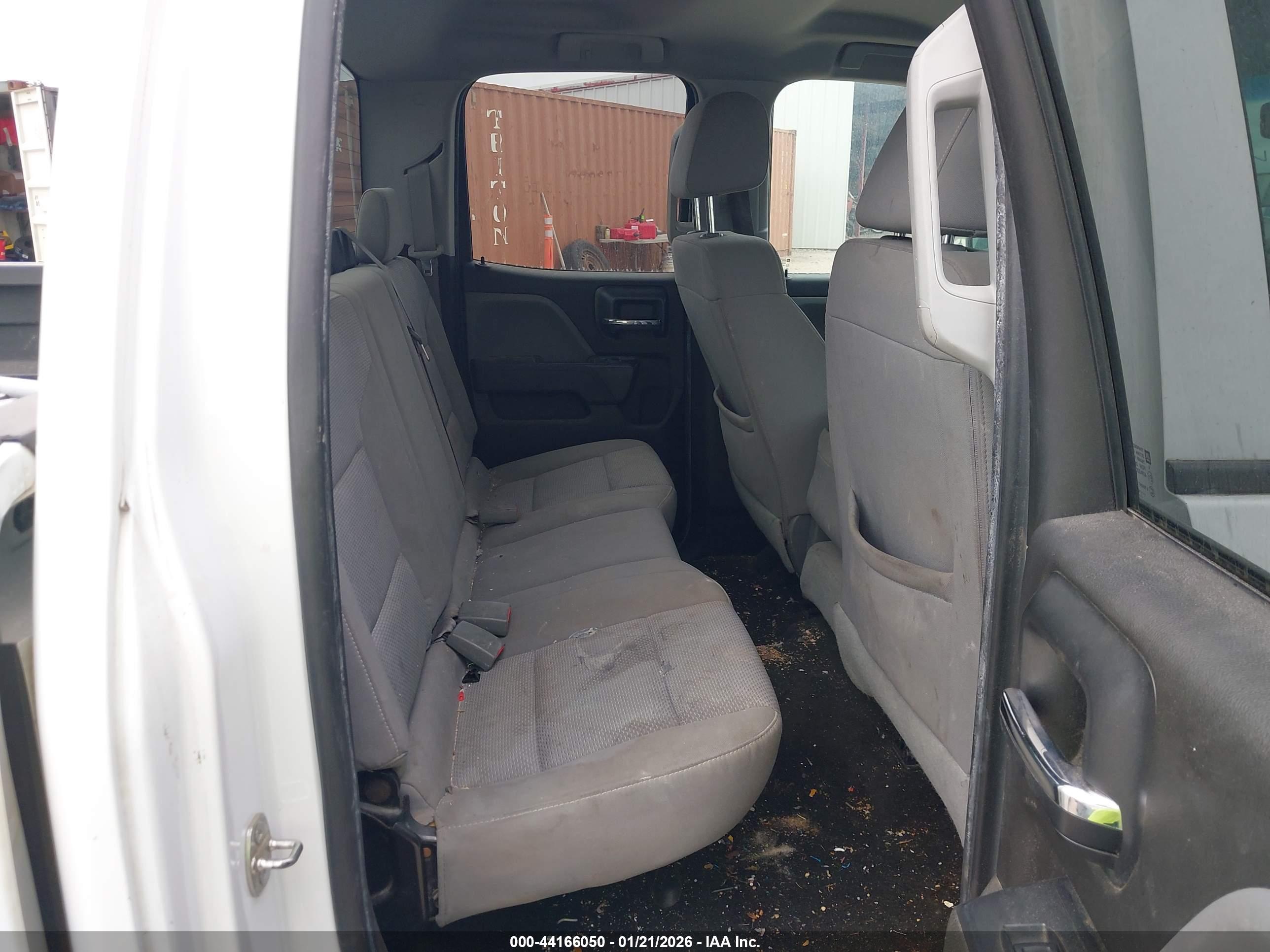 CHEVROLET SILVERADO image 8
