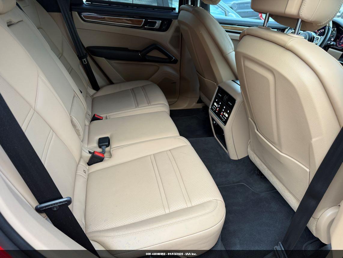 PORSCHE CAYENNE image 8