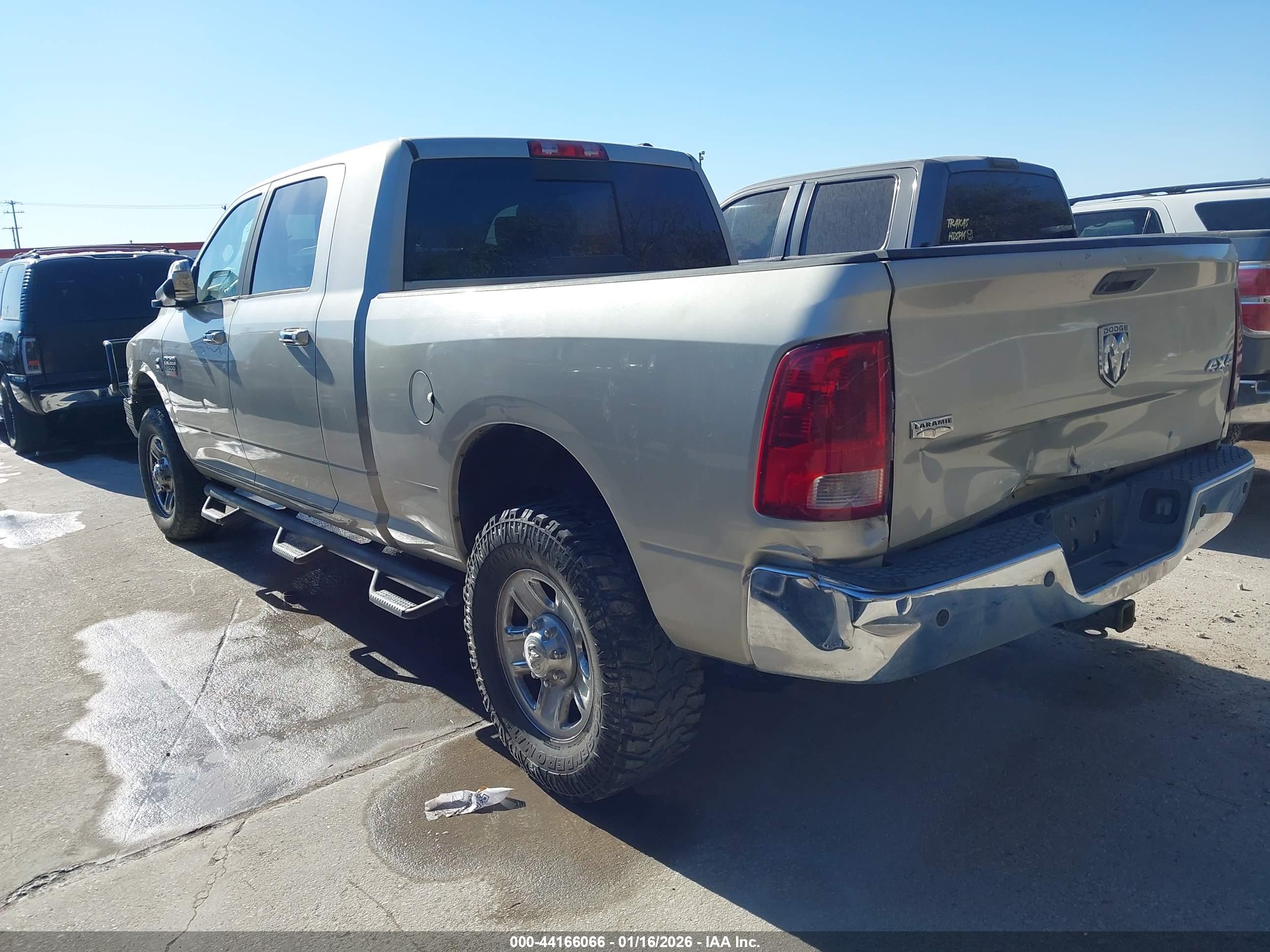 DODGE RAM image 3