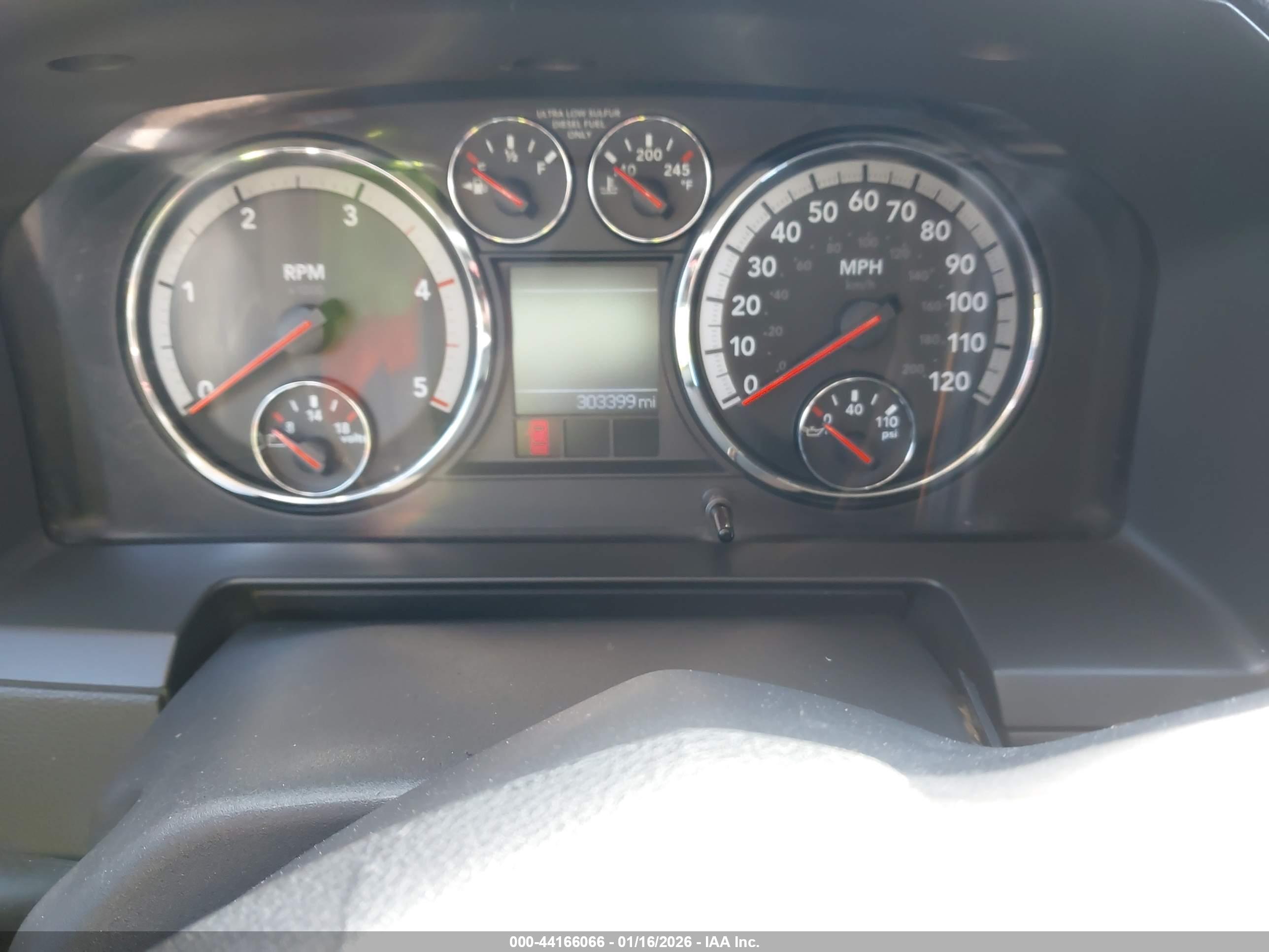 DODGE RAM image 7