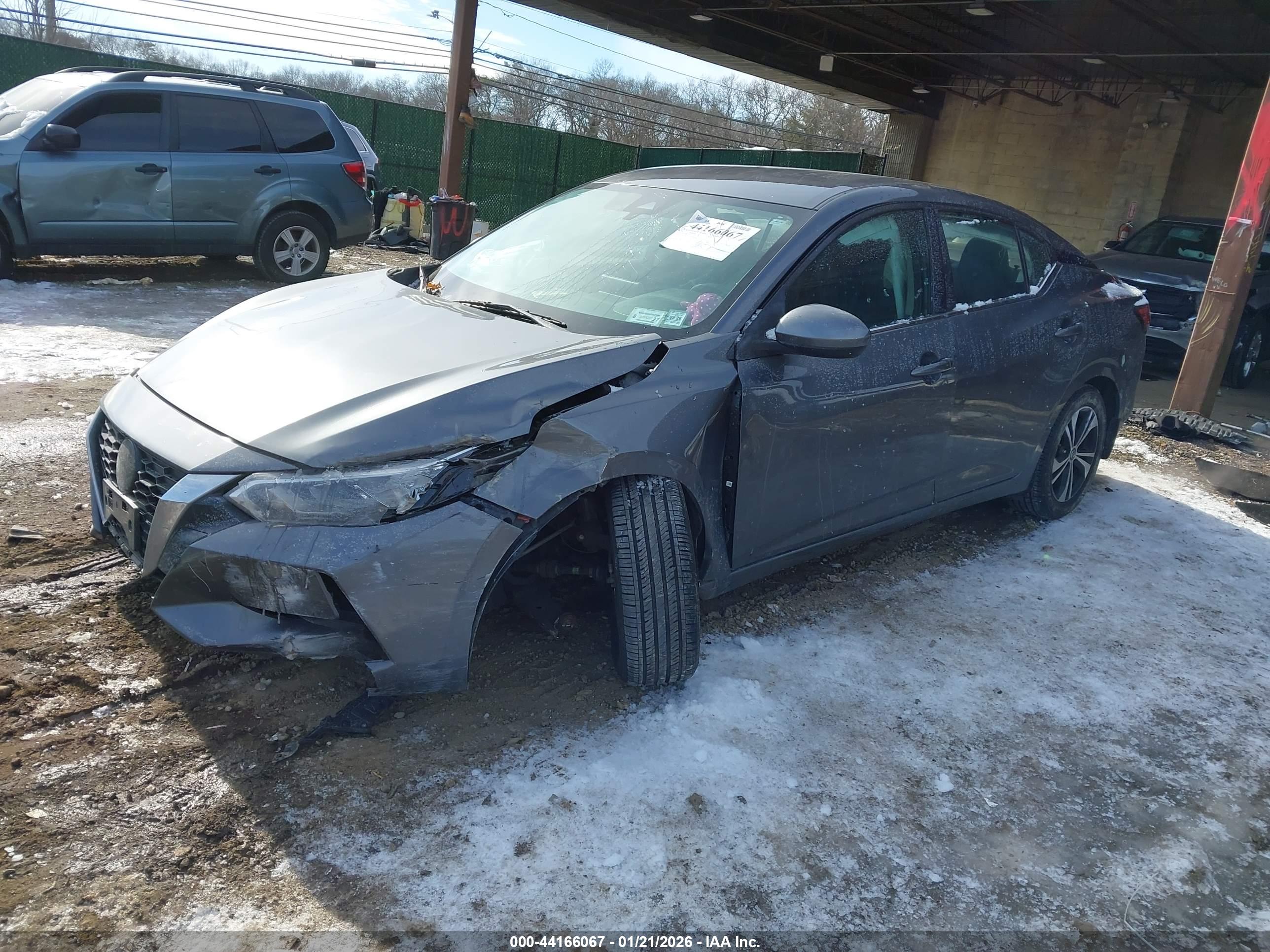 NISSAN SENTRA image 2